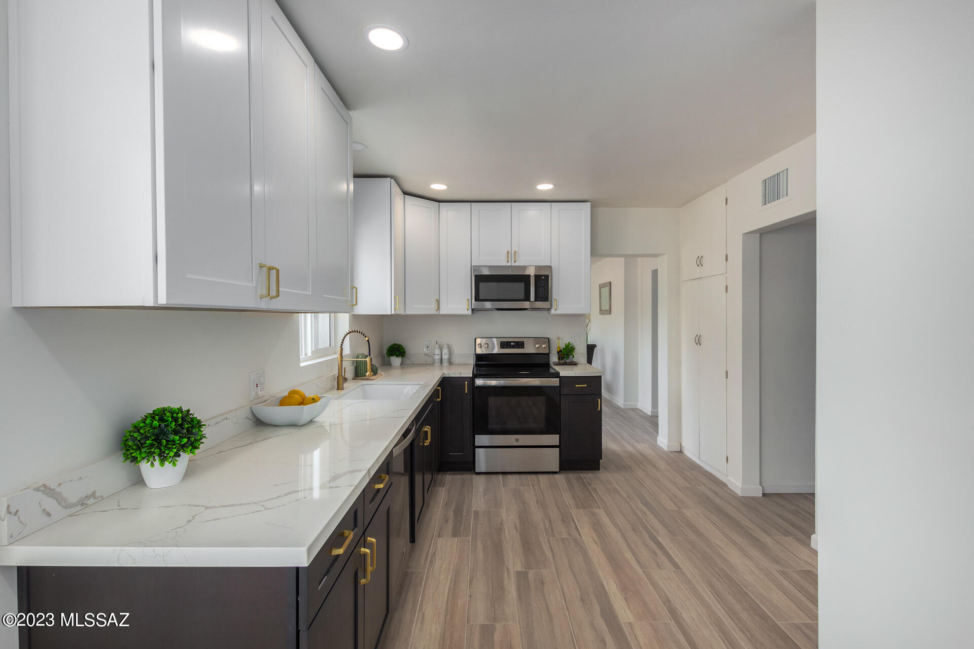 Encanto Park - Residential