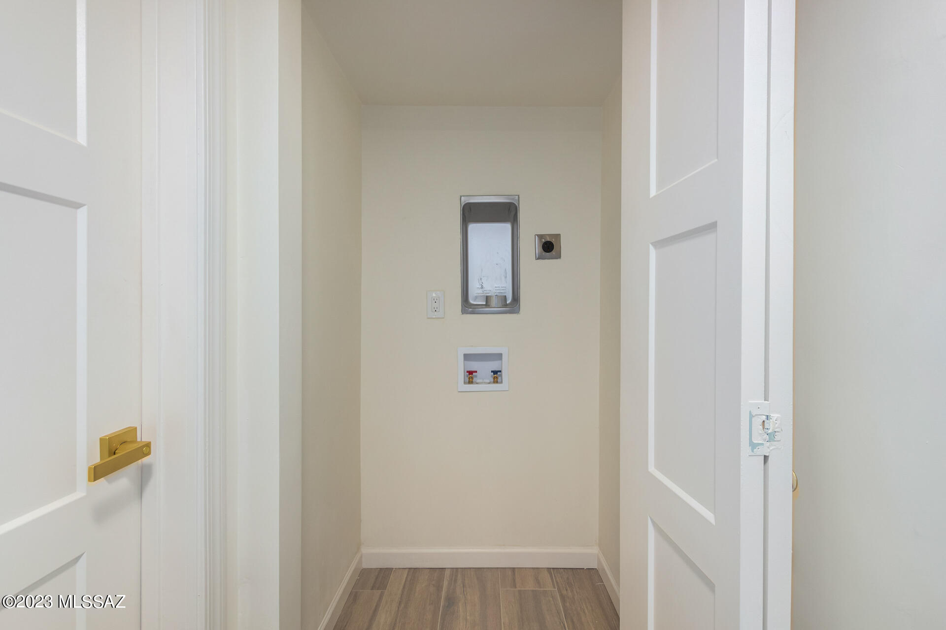 Encanto Park - Residential