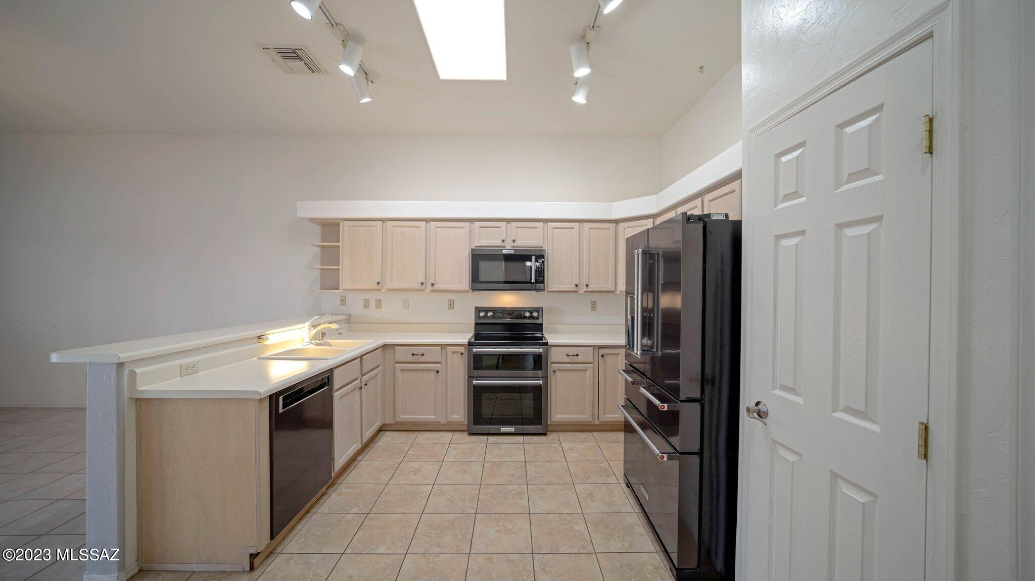 Colonia De Los Alamos - Desert Creek - Residential