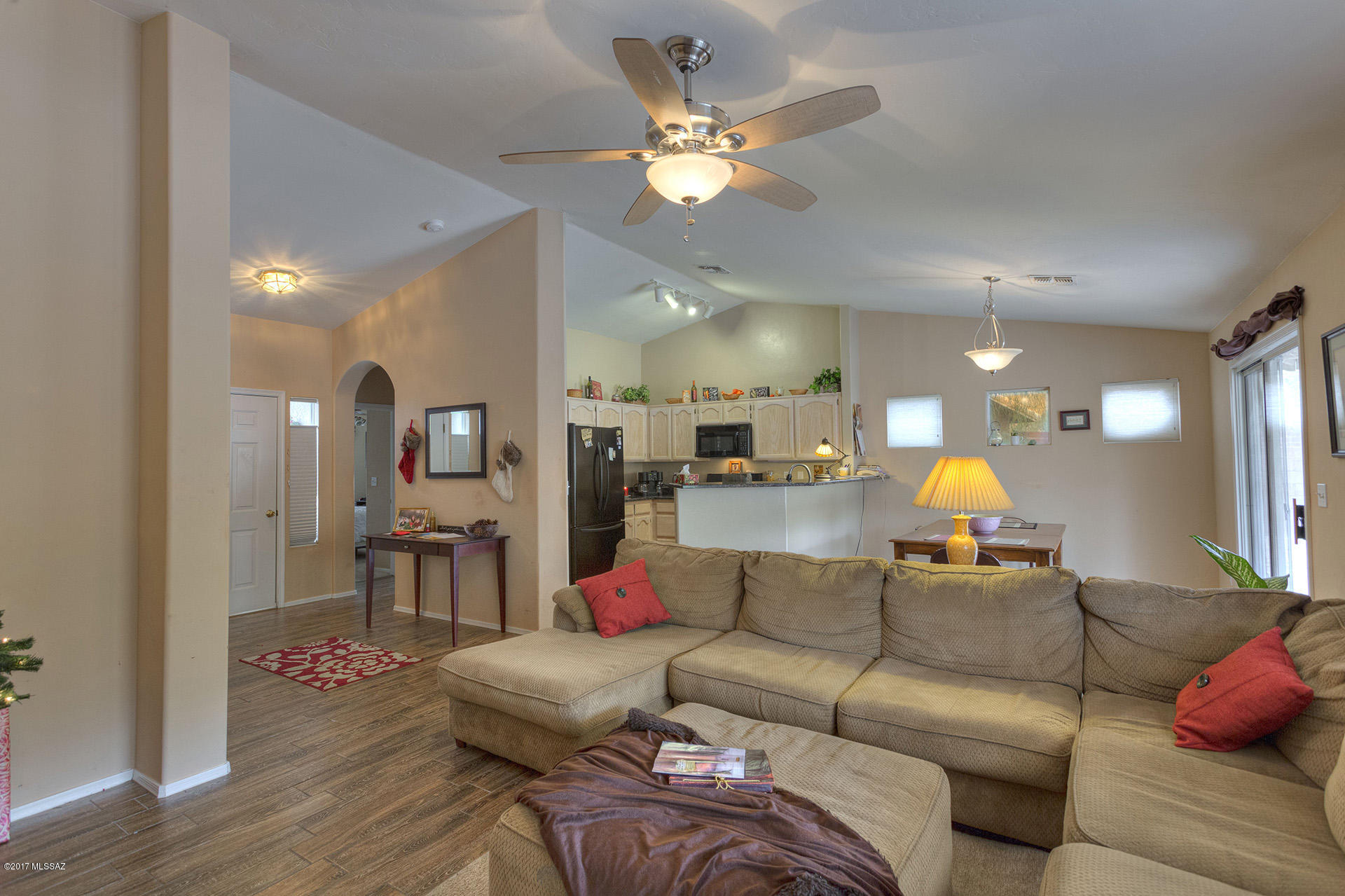 Colonias La Canada (83-219) - Residential