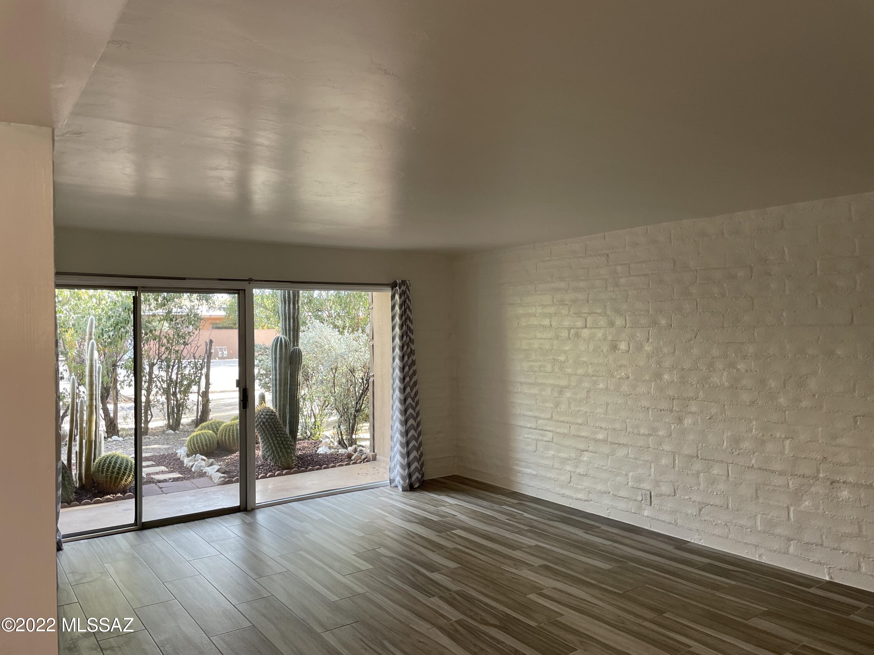 Cancha Del Golf - Residential Lease