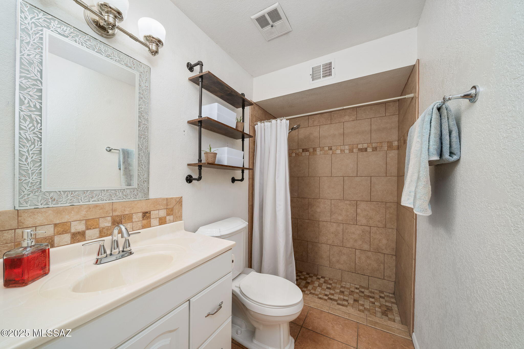 Lincoln Ridge (1-207) - Residential