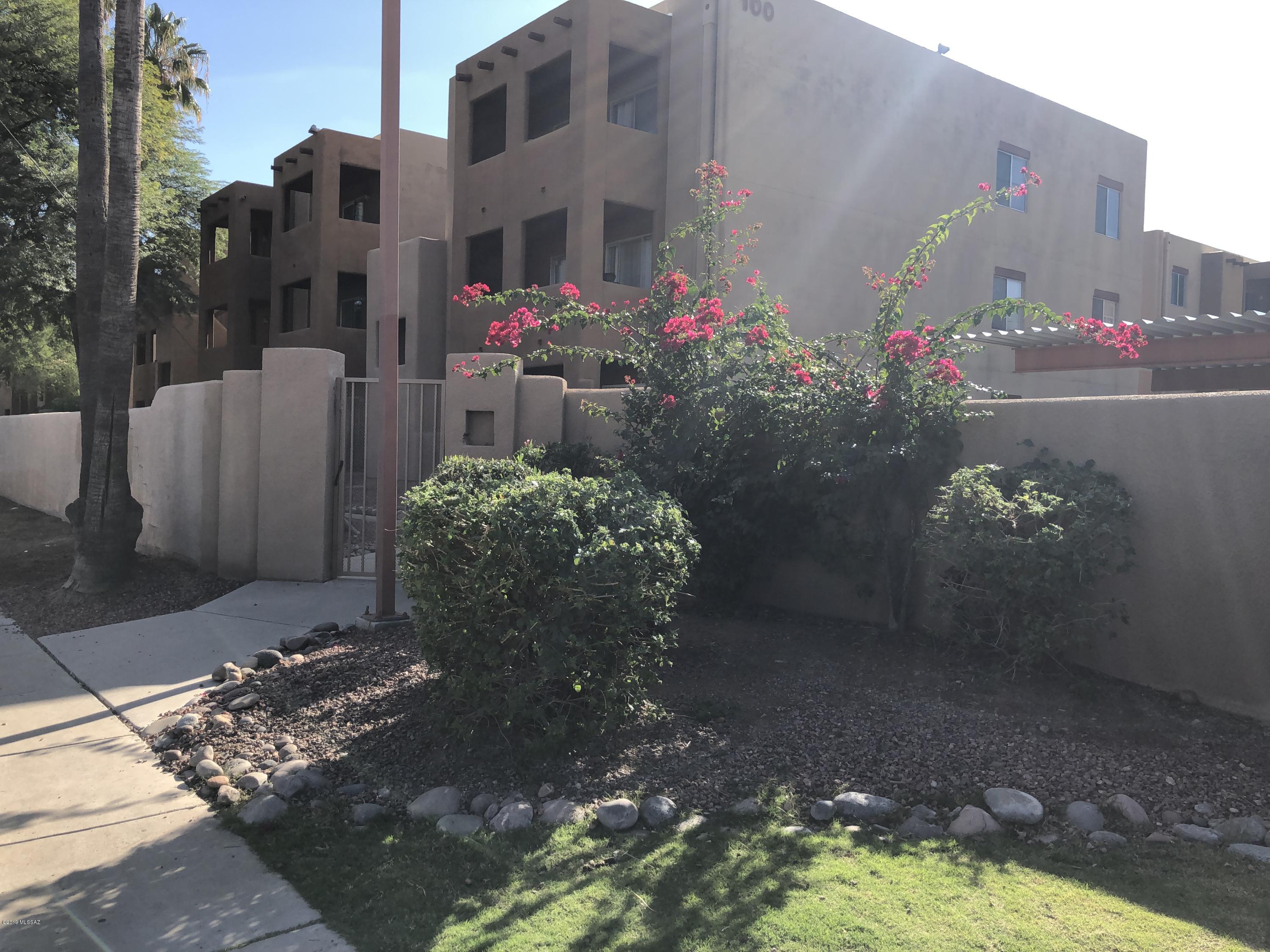 Casa Club Condominium - Residential
