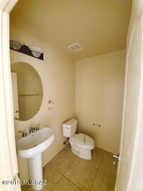 Rancho Del Lago (466-540) - Residential Lease
