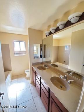 Rancho Del Lago (466-540) - Residential Lease