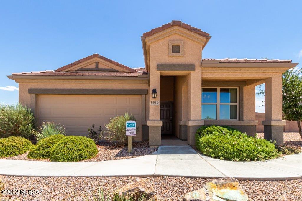 Saguaro Bloom SQ20180540069 - Residential