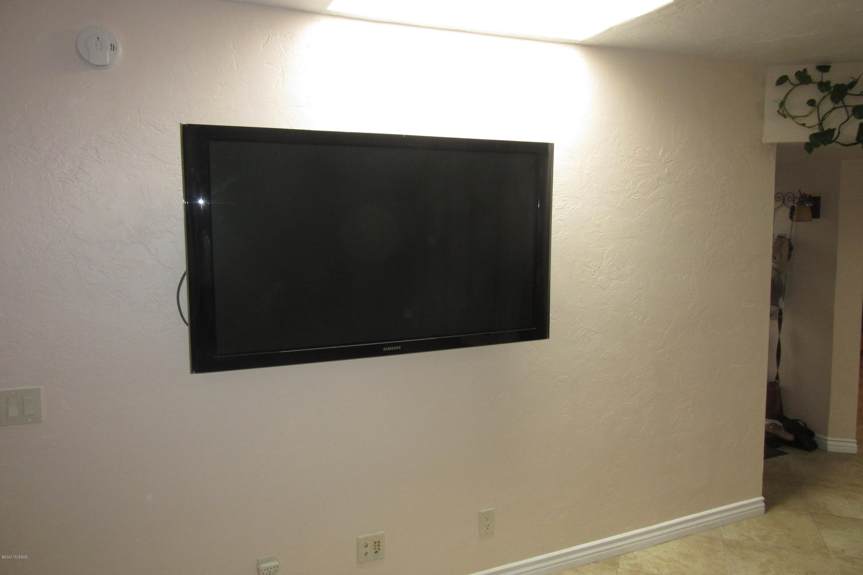 Tanque Verde Estates (1-71) - Residential