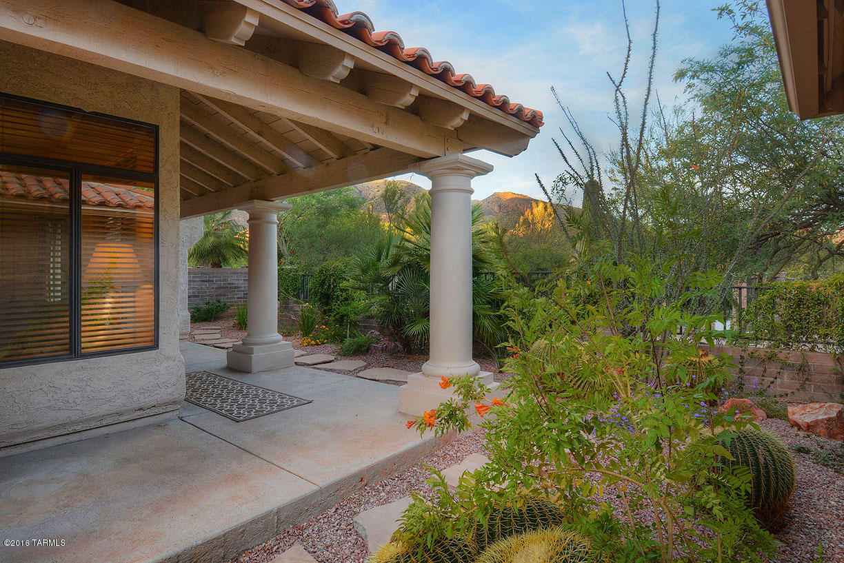 Las Ventanas (1-57) - Residential