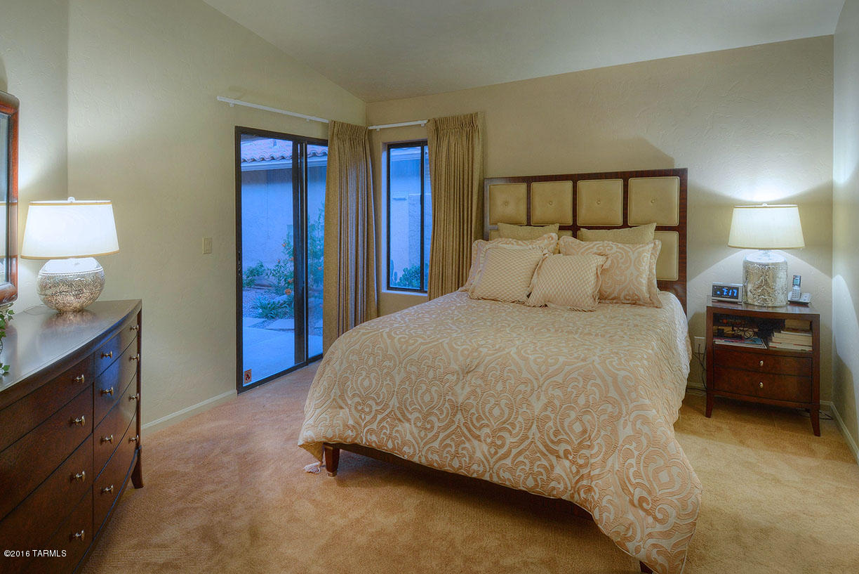 Las Ventanas (1-57) - Residential
