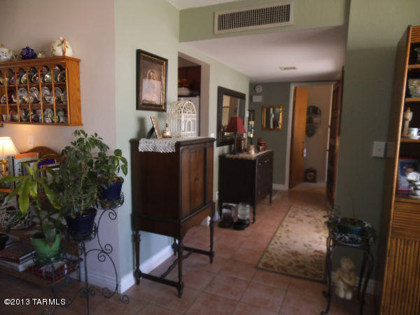 Las Solanas Blk 1 (1-49) - Residential Lease