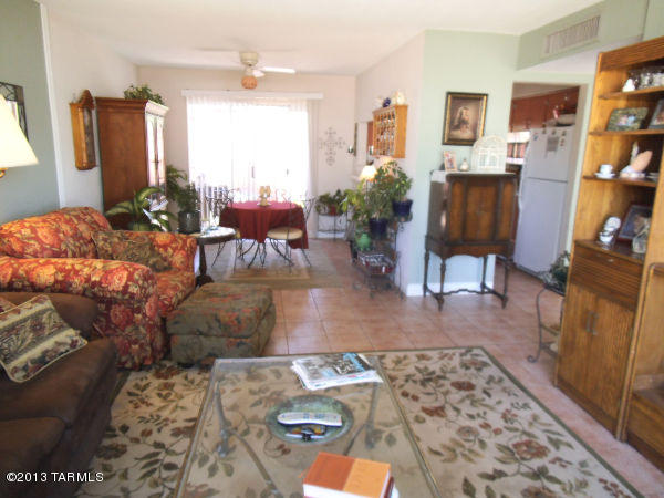 Las Solanas Blk 1 (1-49) - Residential Lease