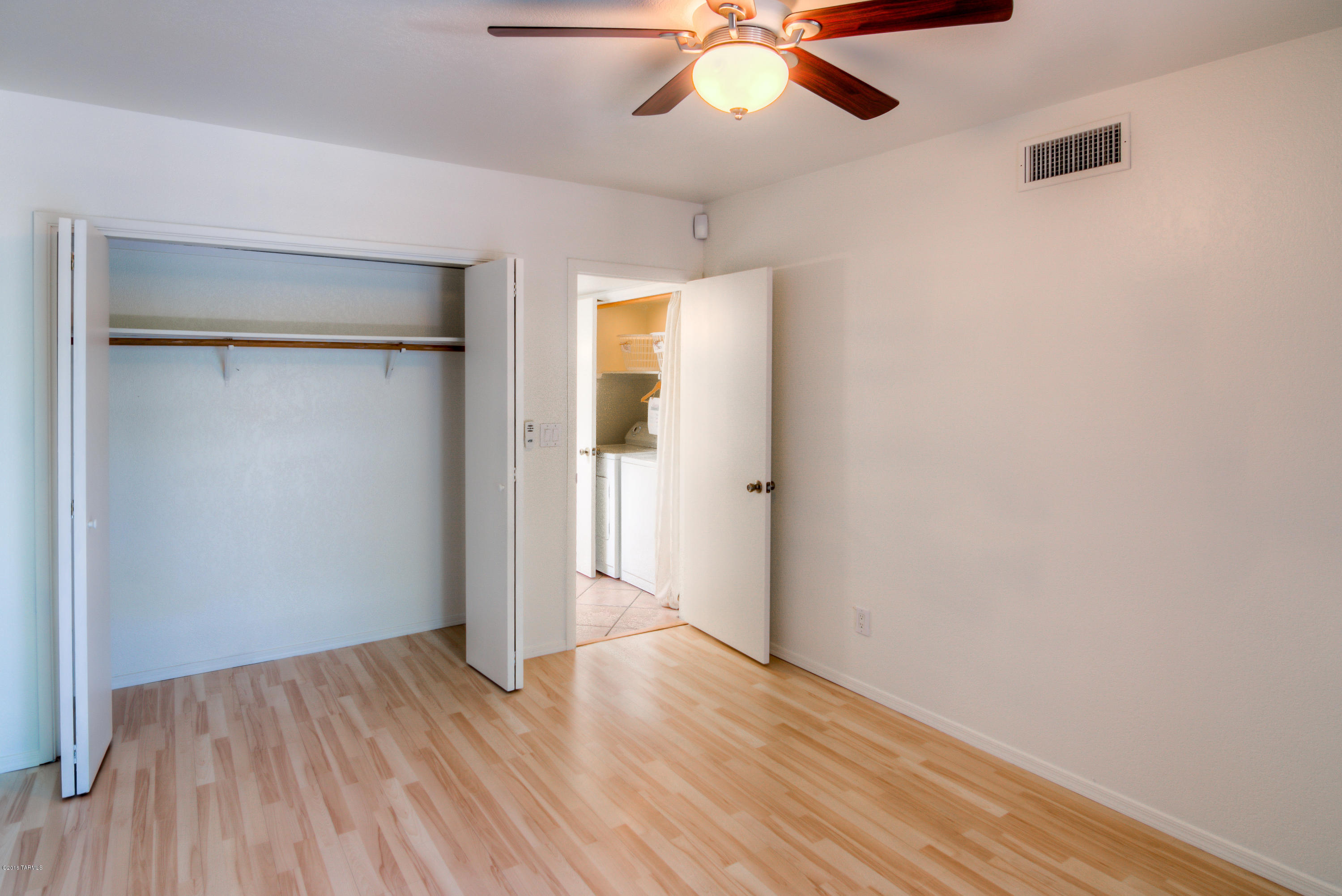 Casas Presidio Condos. - Residential