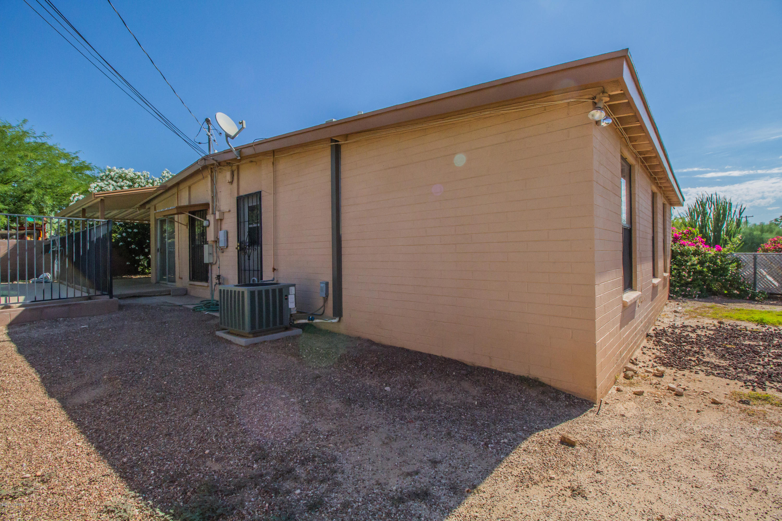 El Cortez Heights - Residential Lease