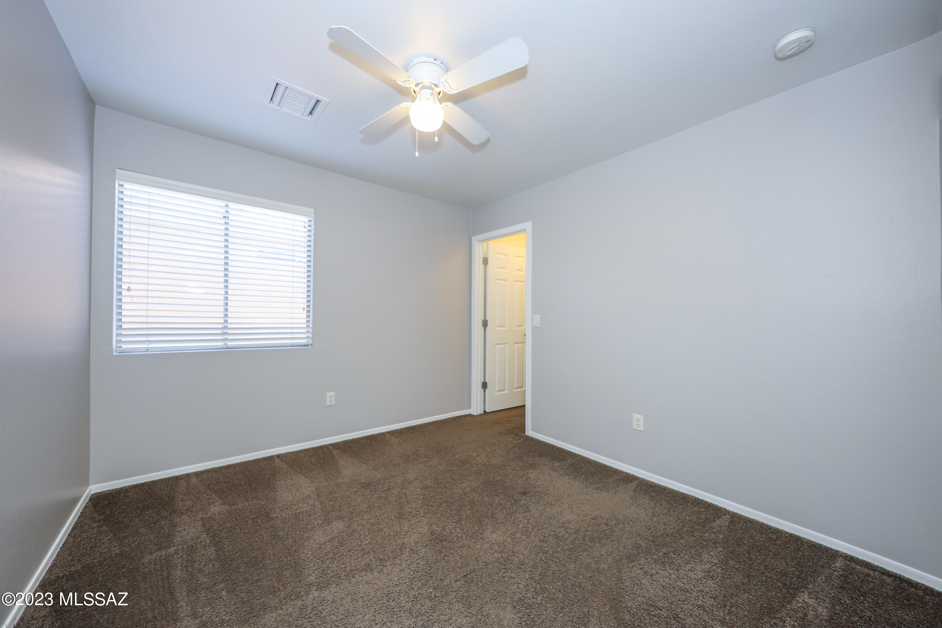 Valencia Reserve South (1-315) - Residential Lease