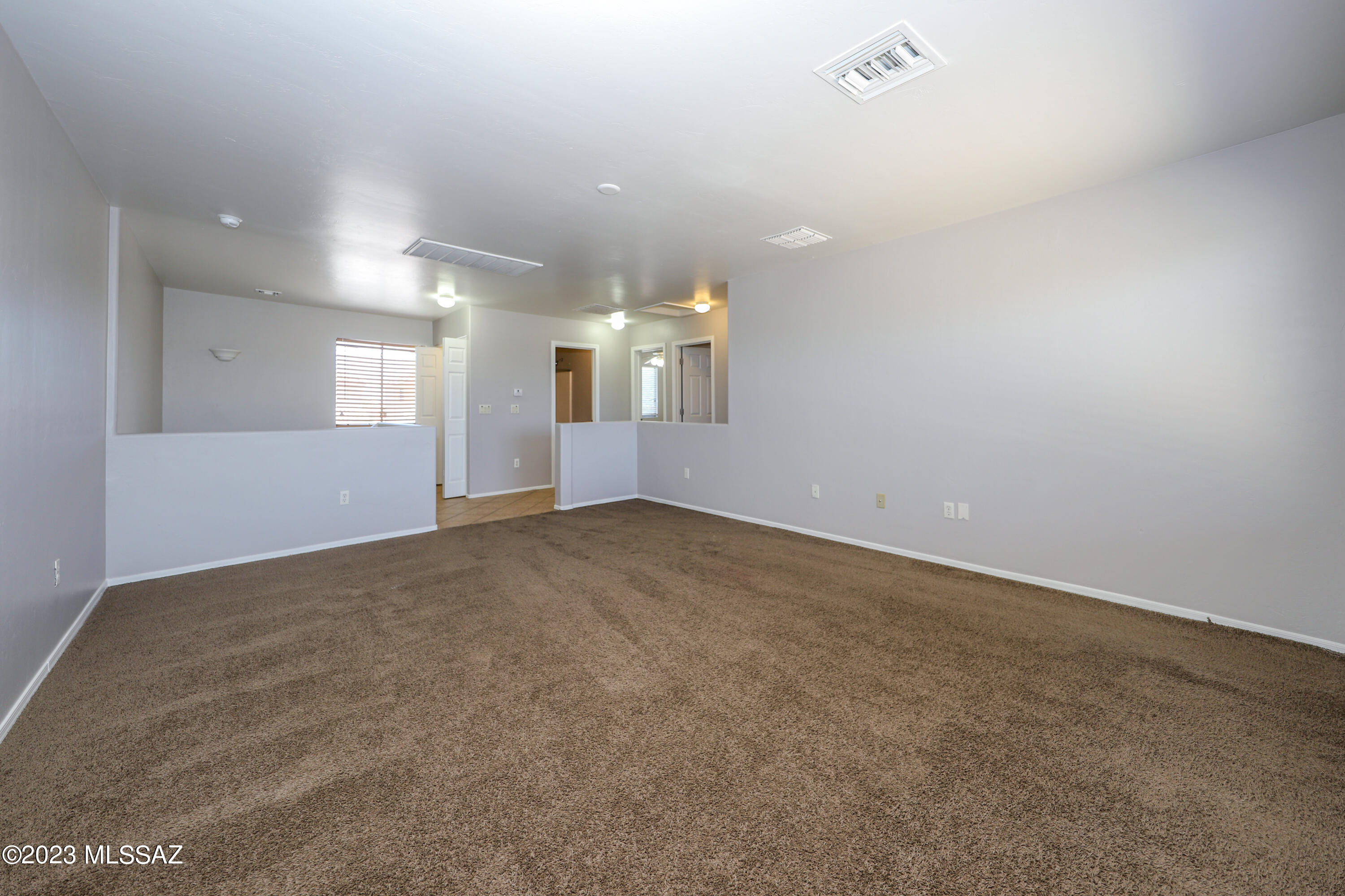 Valencia Reserve South (1-315) - Residential Lease