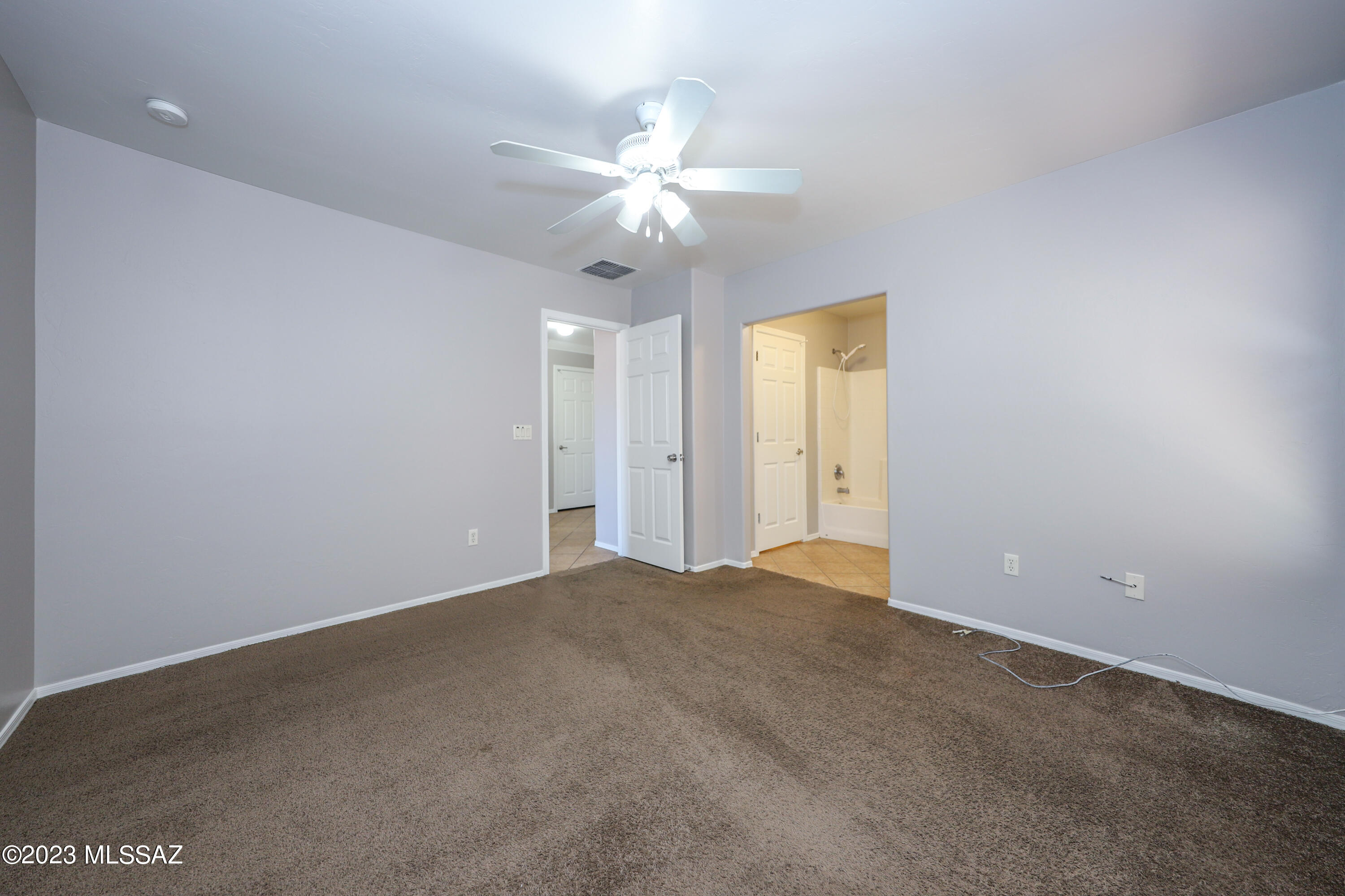Valencia Reserve South (1-315) - Residential Lease