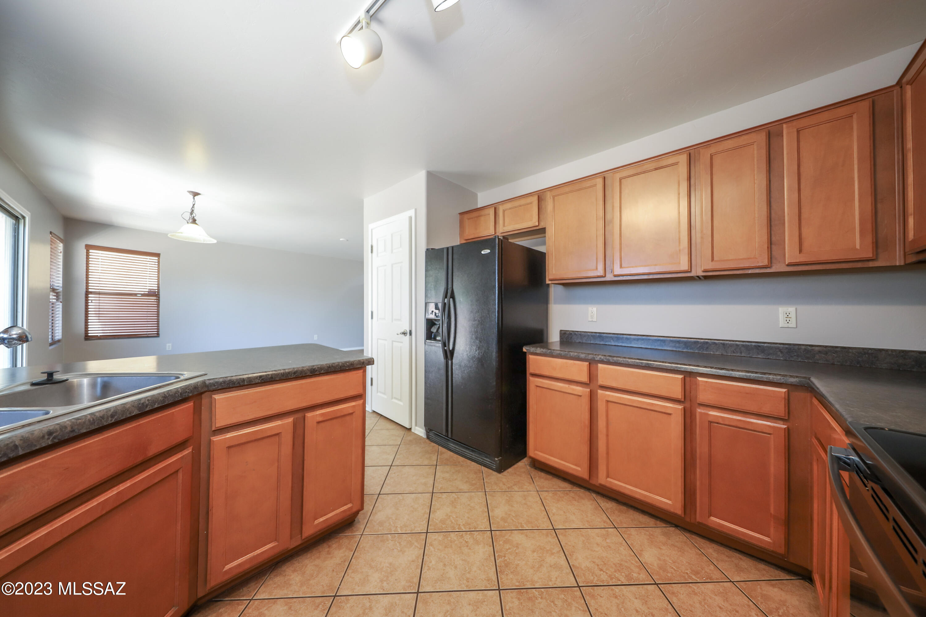 Valencia Reserve South (1-315) - Residential Lease