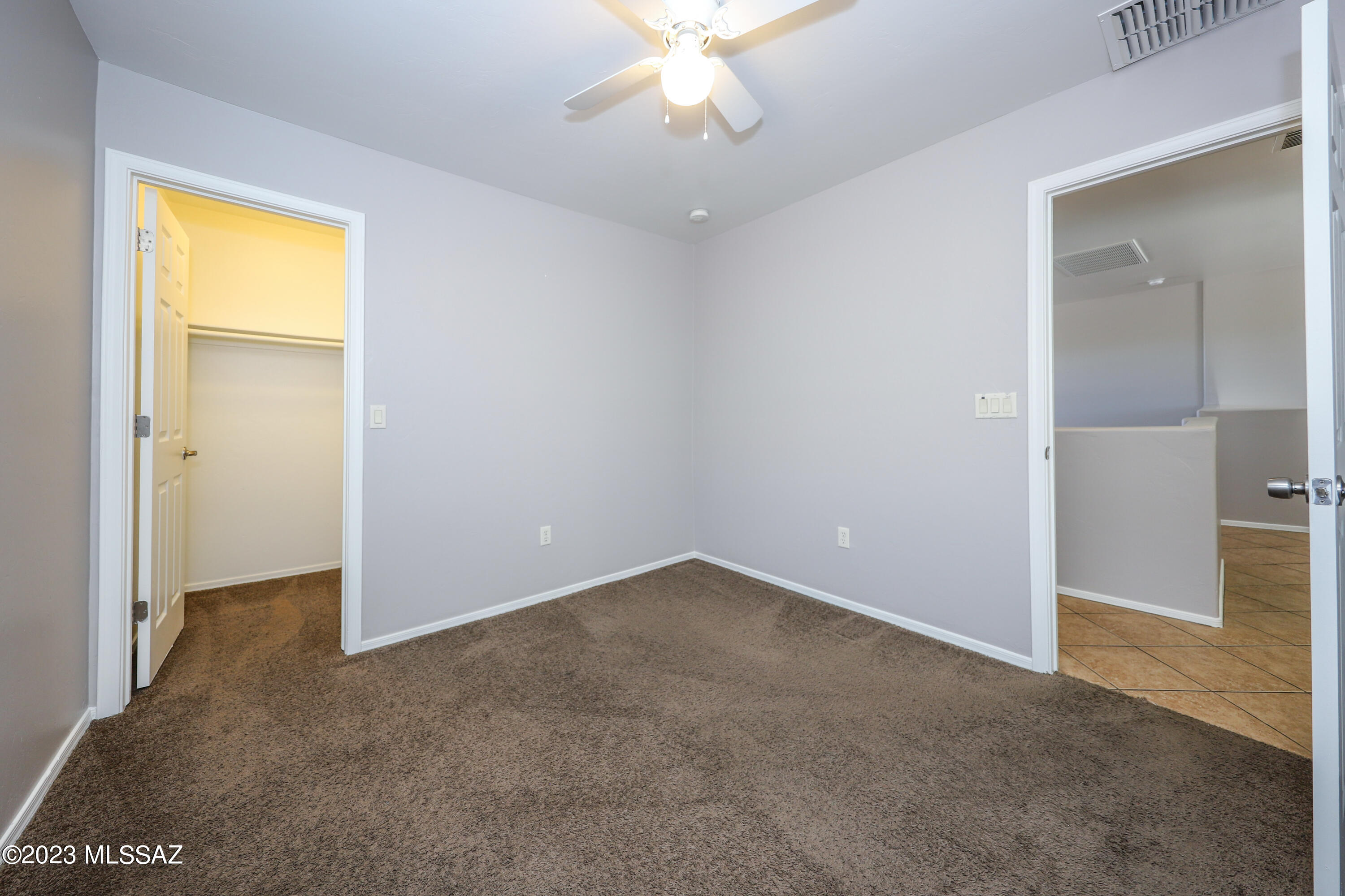 Valencia Reserve South (1-315) - Residential Lease