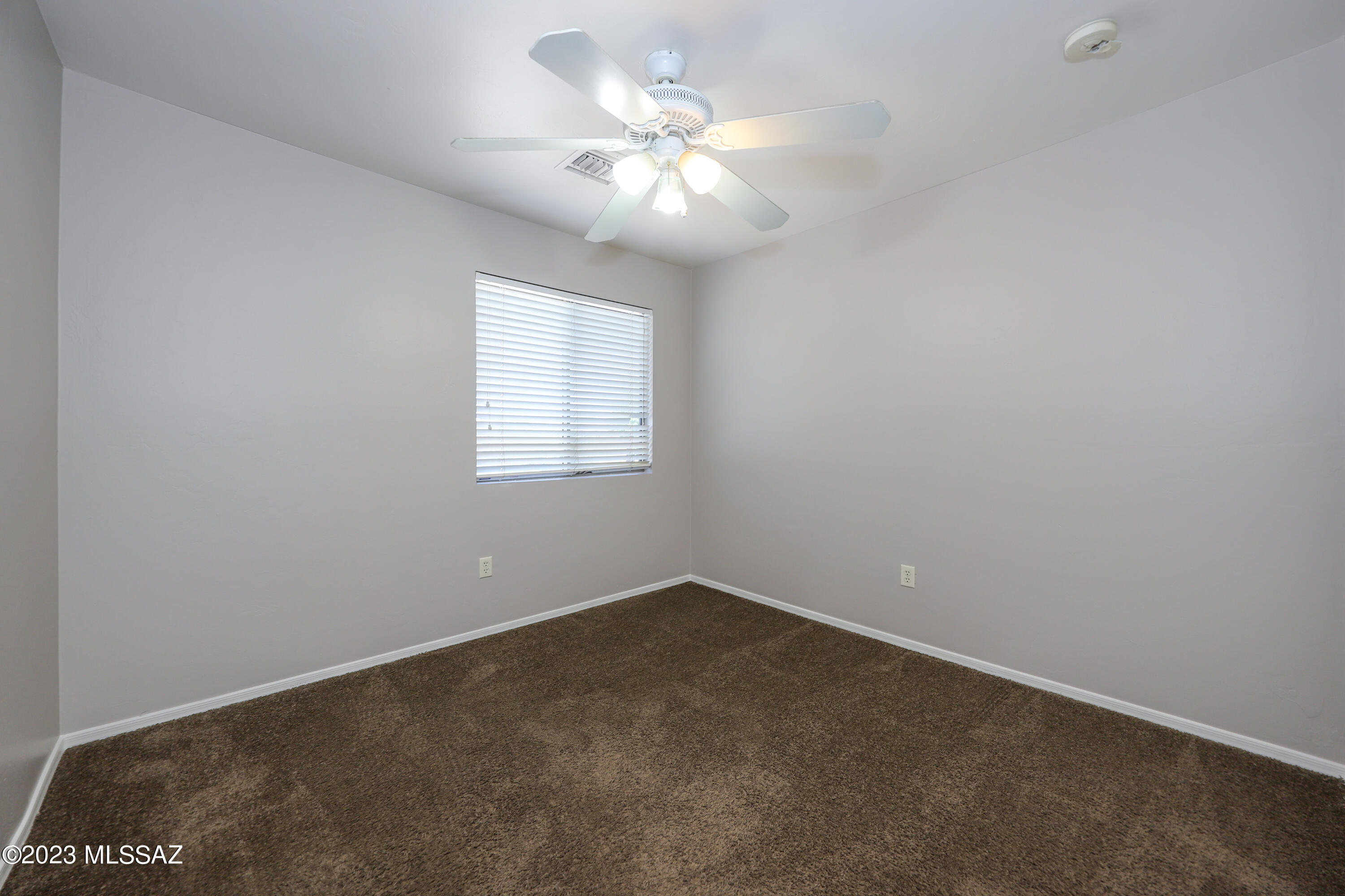 Valencia Reserve South (1-315) - Residential Lease