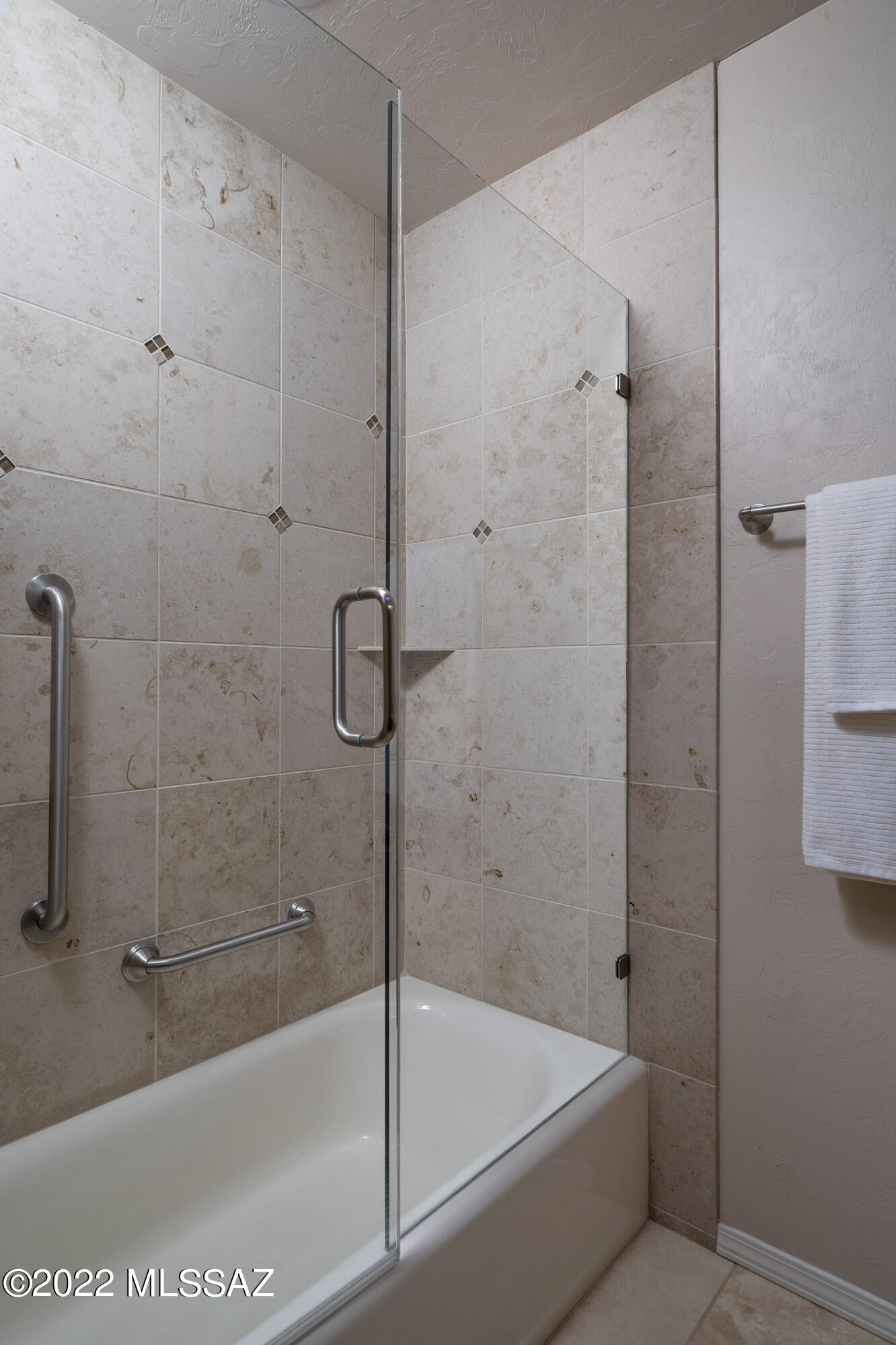 Skyline Viviendas NO. 2 (1-6) - Residential