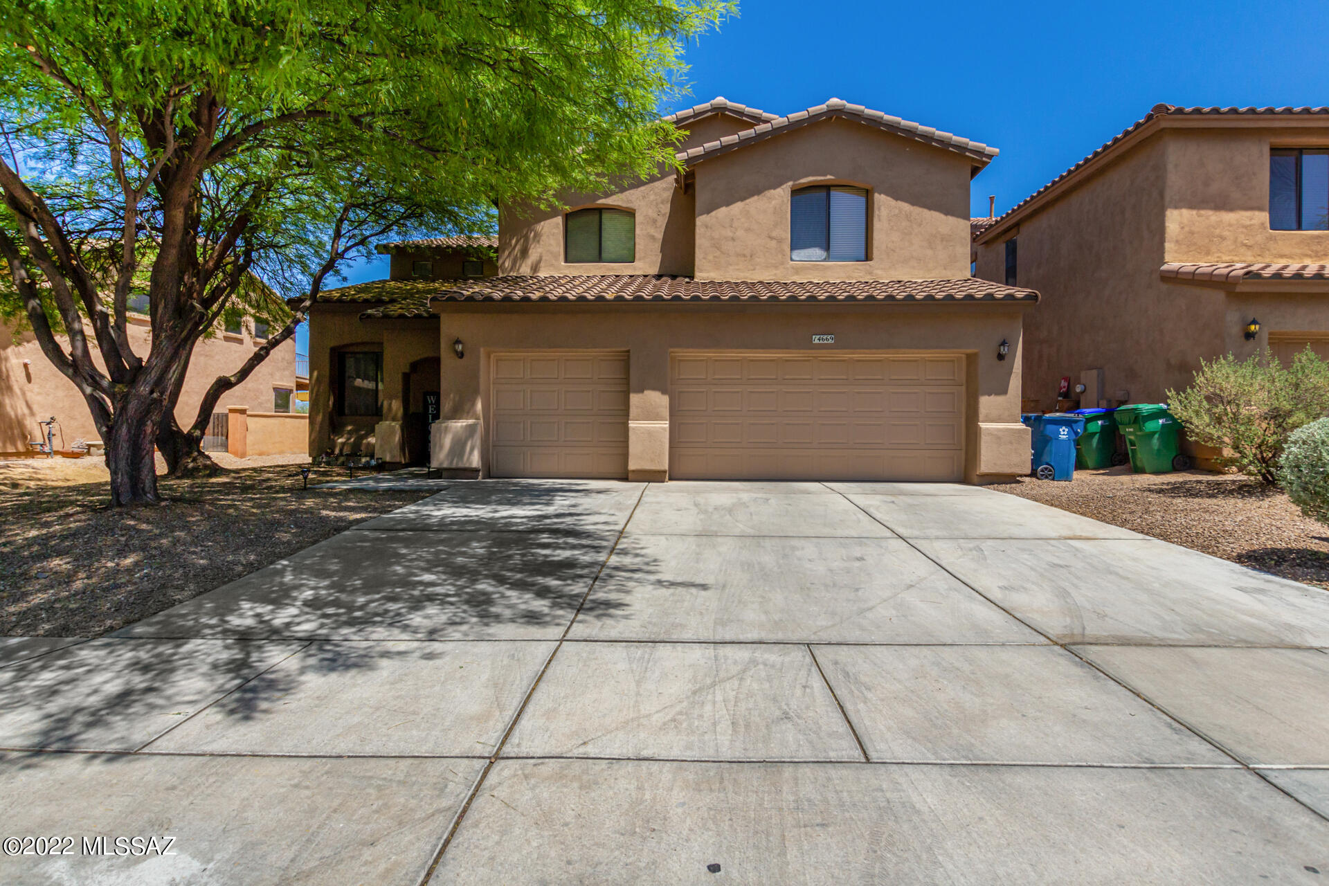 Don't miss this rare opportunity to own a spacious 5 bedrooms, 4 baths home with NO REAR neighbors in the master planned community of Rancho Sahuarita! 
This gorgeous home boasts 19' vaulted ceilings, mountain views, spacious loft and open concept kitchen with upgraded finishes throughout: granite counter tops, stainless appliances, new light fixtures, updated exterior and interior paint and 3 car garage. 
The large upstairs master suite opens to a balcony overlooking the backyard with mature landscaping and east facing orchard views. 
Schedule your showing today!