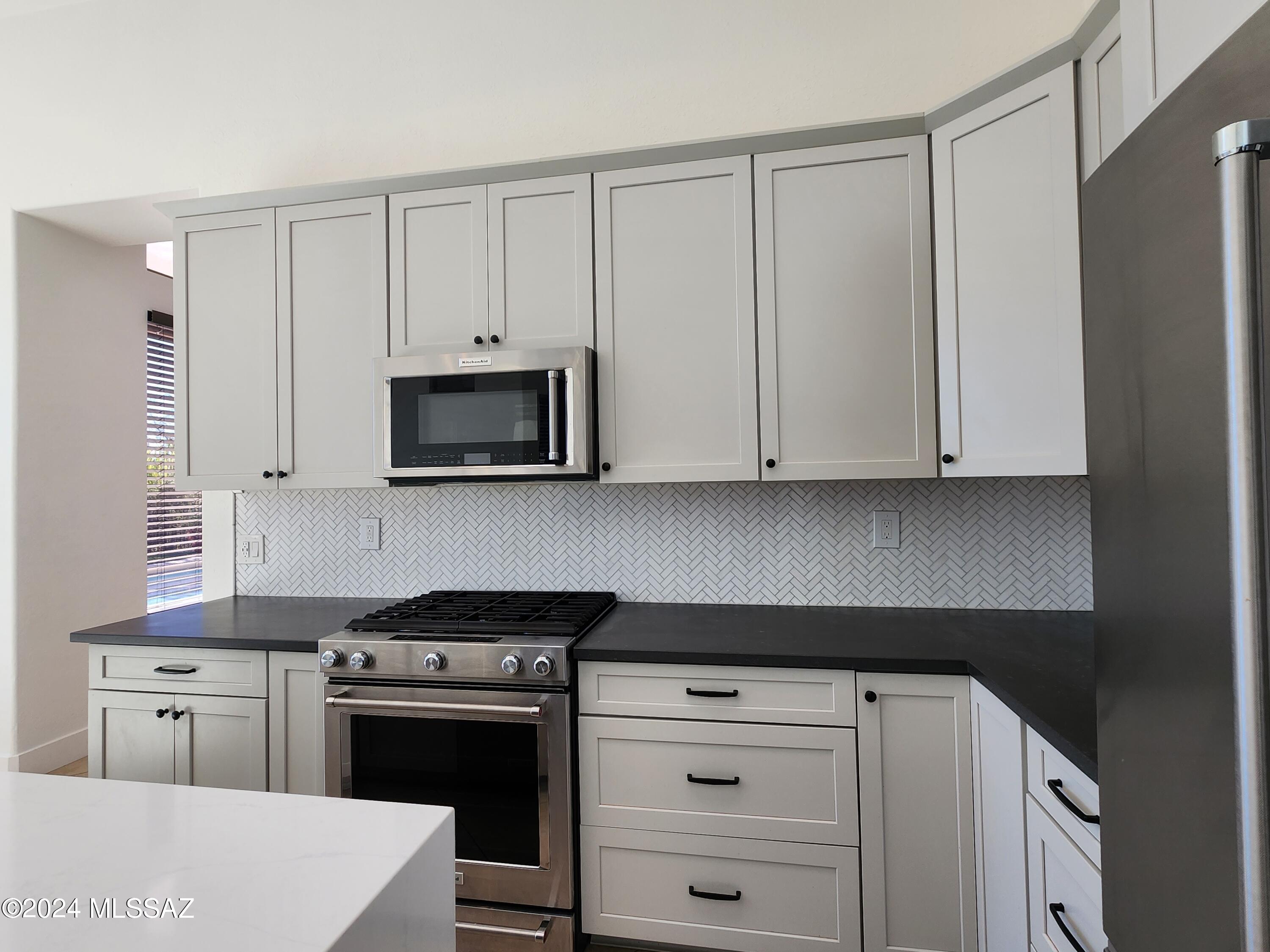 Montebella (1-42) - Residential Lease