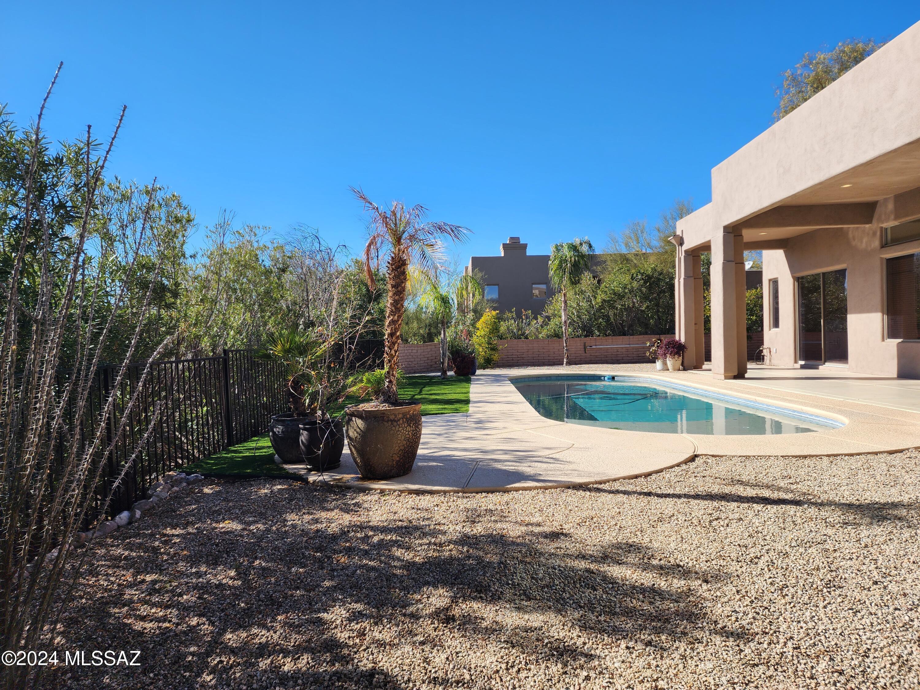 Montebella (1-42) - Residential Lease