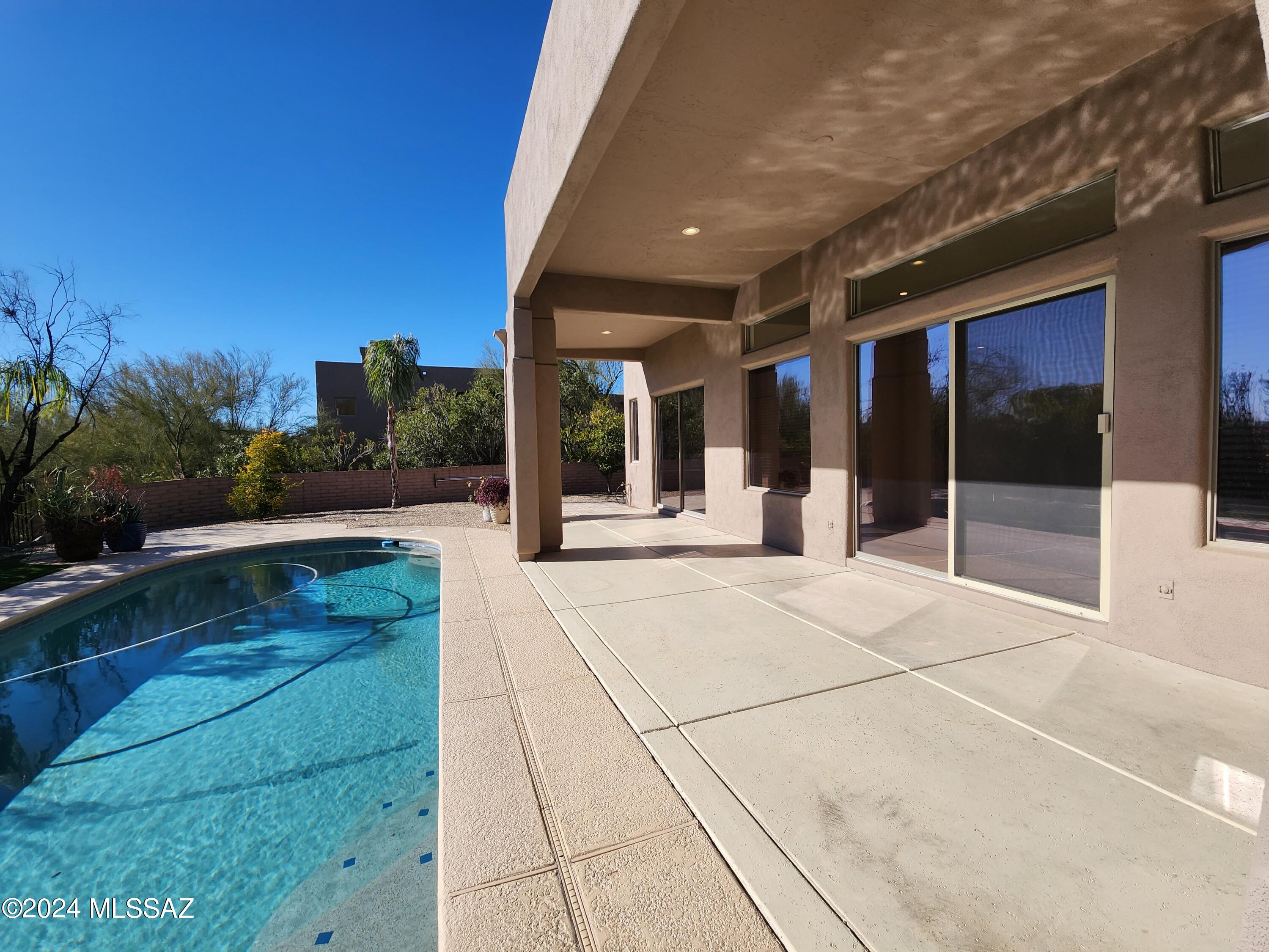 Montebella (1-42) - Residential Lease