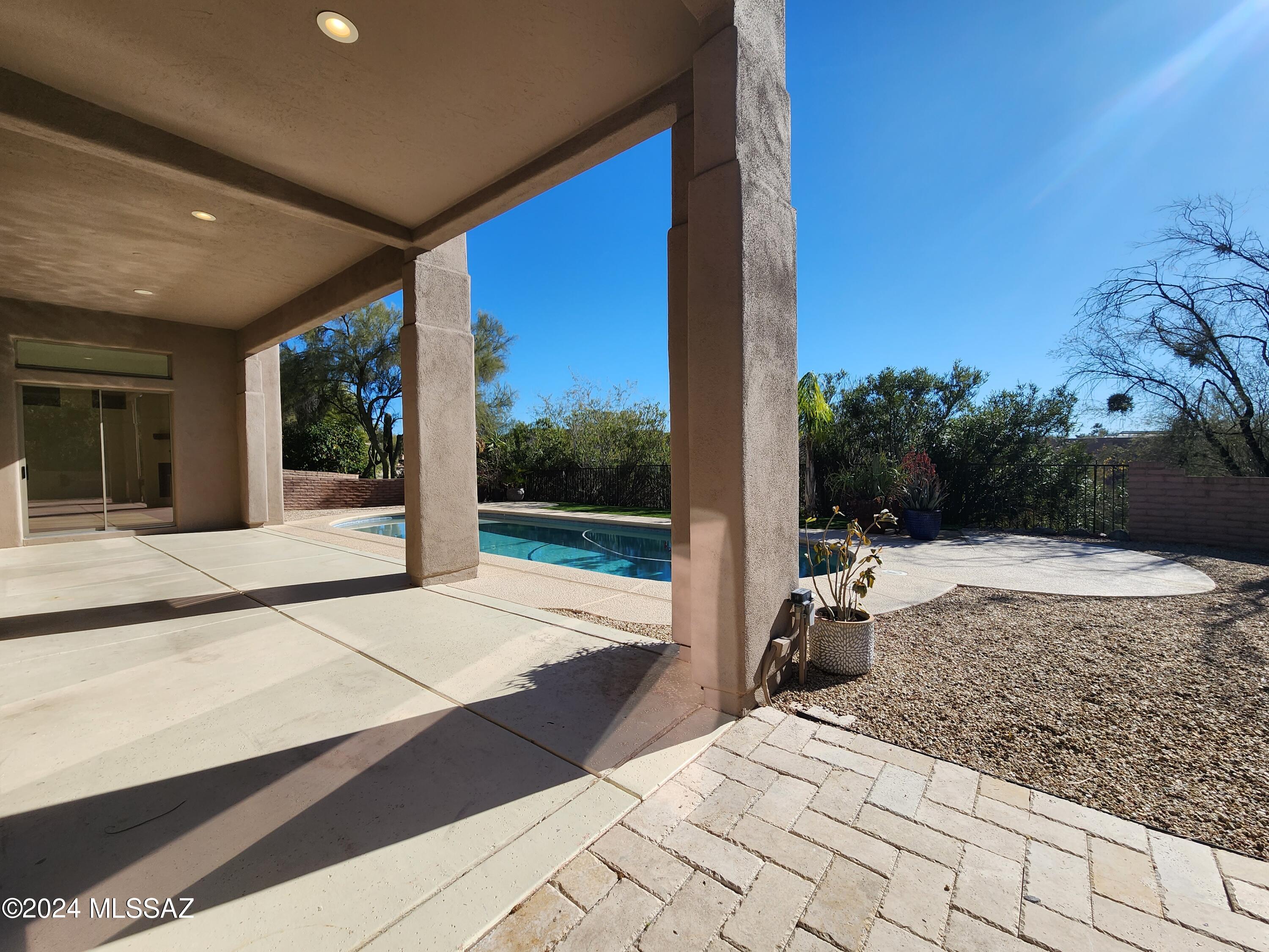 Montebella (1-42) - Residential Lease
