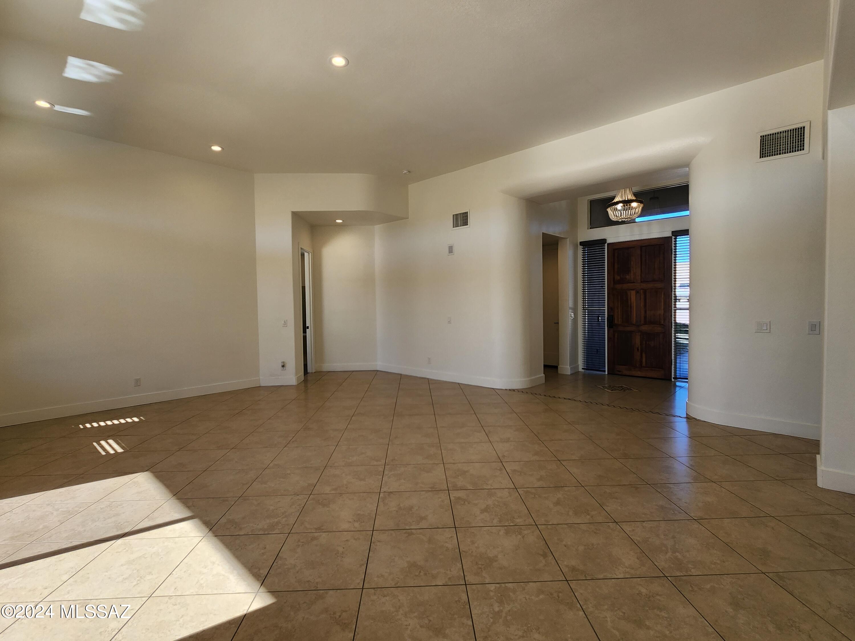 Montebella (1-42) - Residential Lease