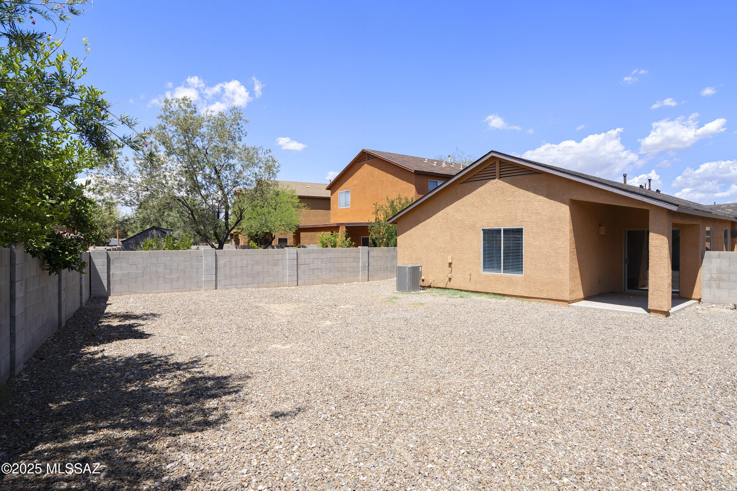 Tres Pueblos - Residential