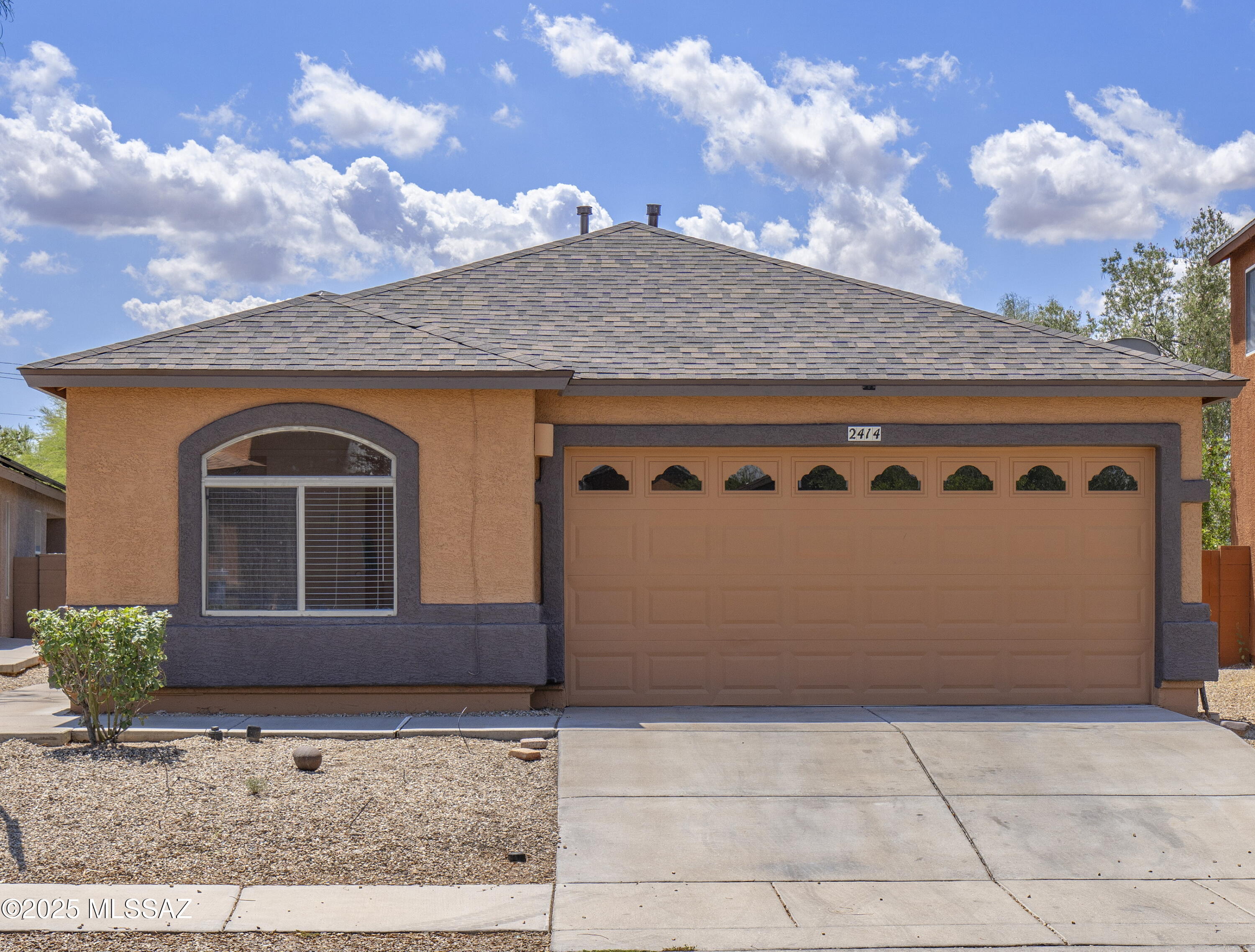 Tres Pueblos - Residential