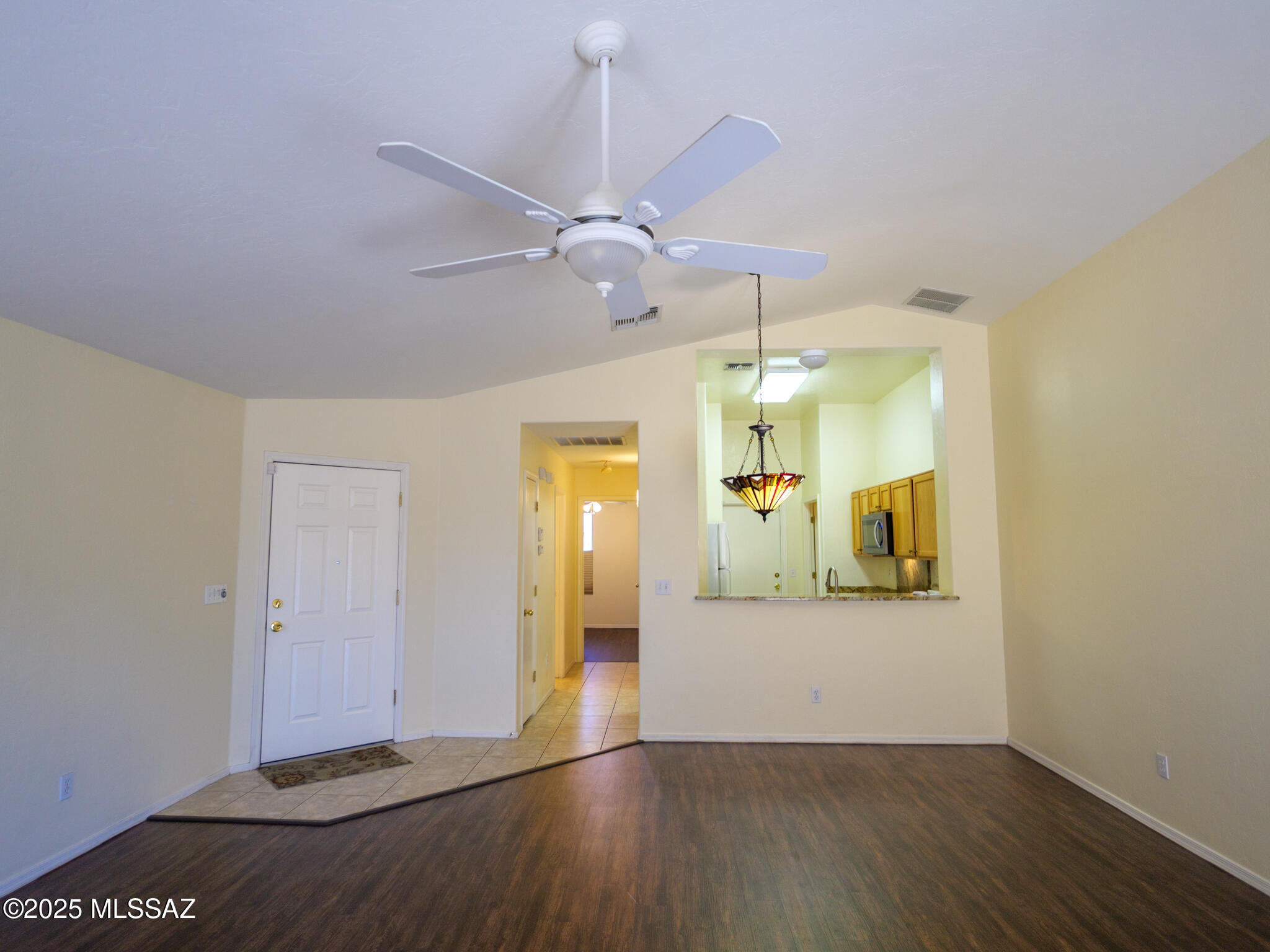 Mirabella (1-102) - Residential Lease