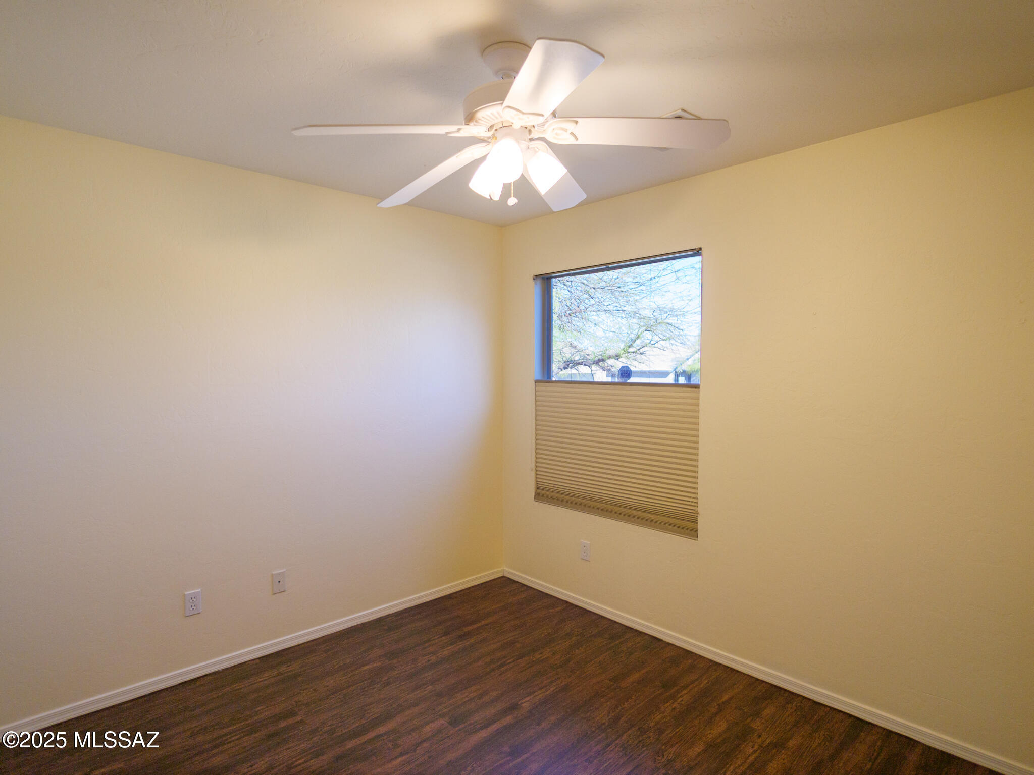 Mirabella (1-102) - Residential Lease