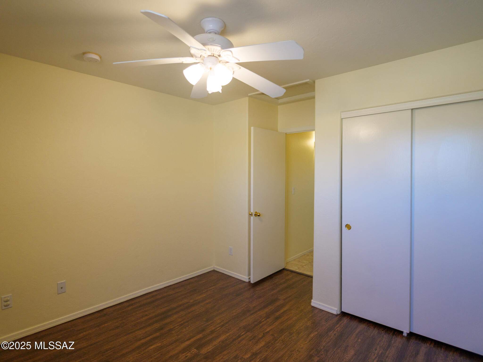 Mirabella (1-102) - Residential Lease