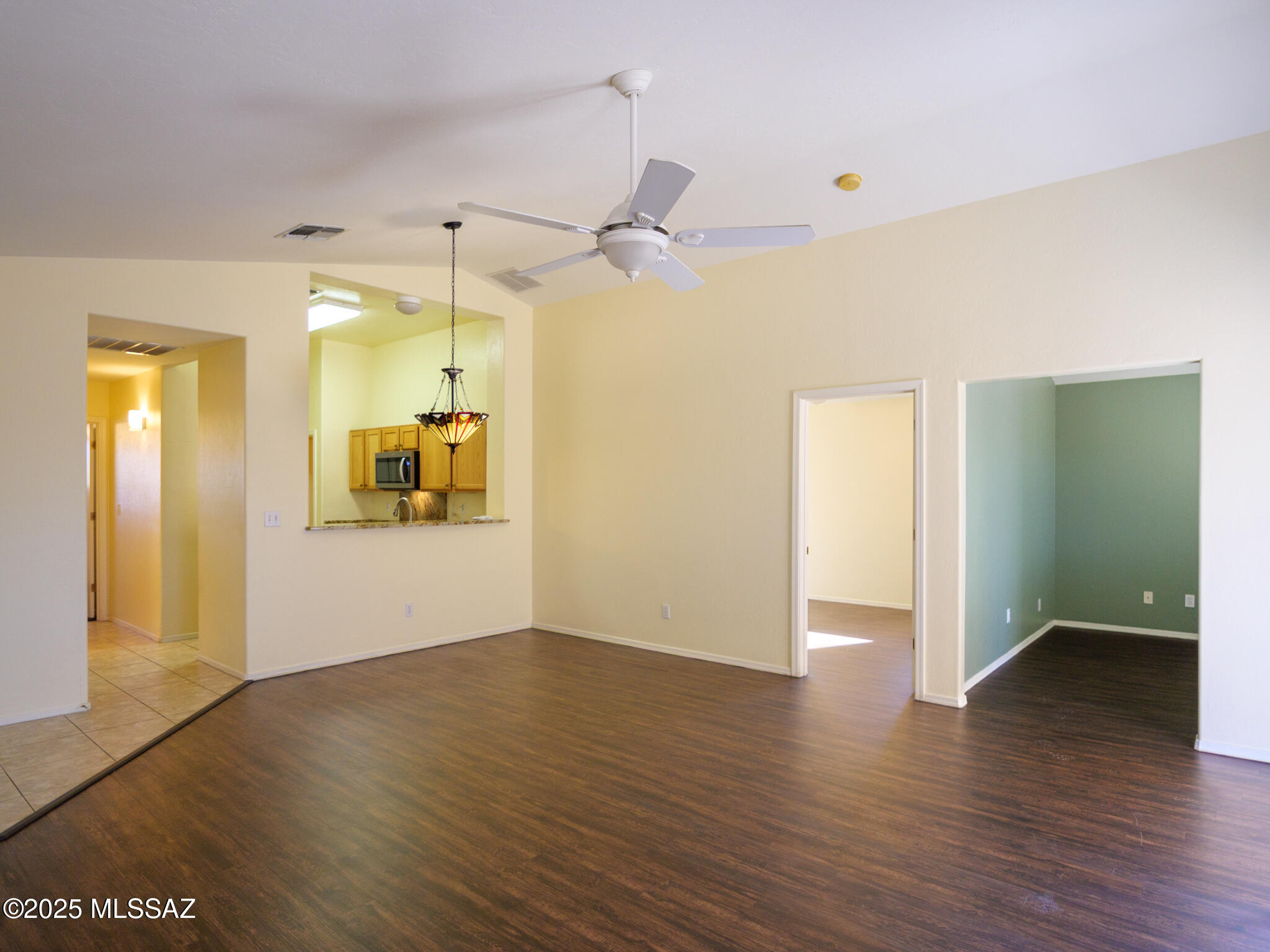 Mirabella (1-102) - Residential Lease