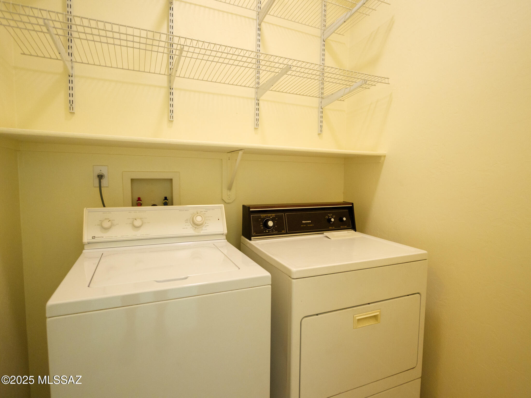 Mirabella (1-102) - Residential Lease