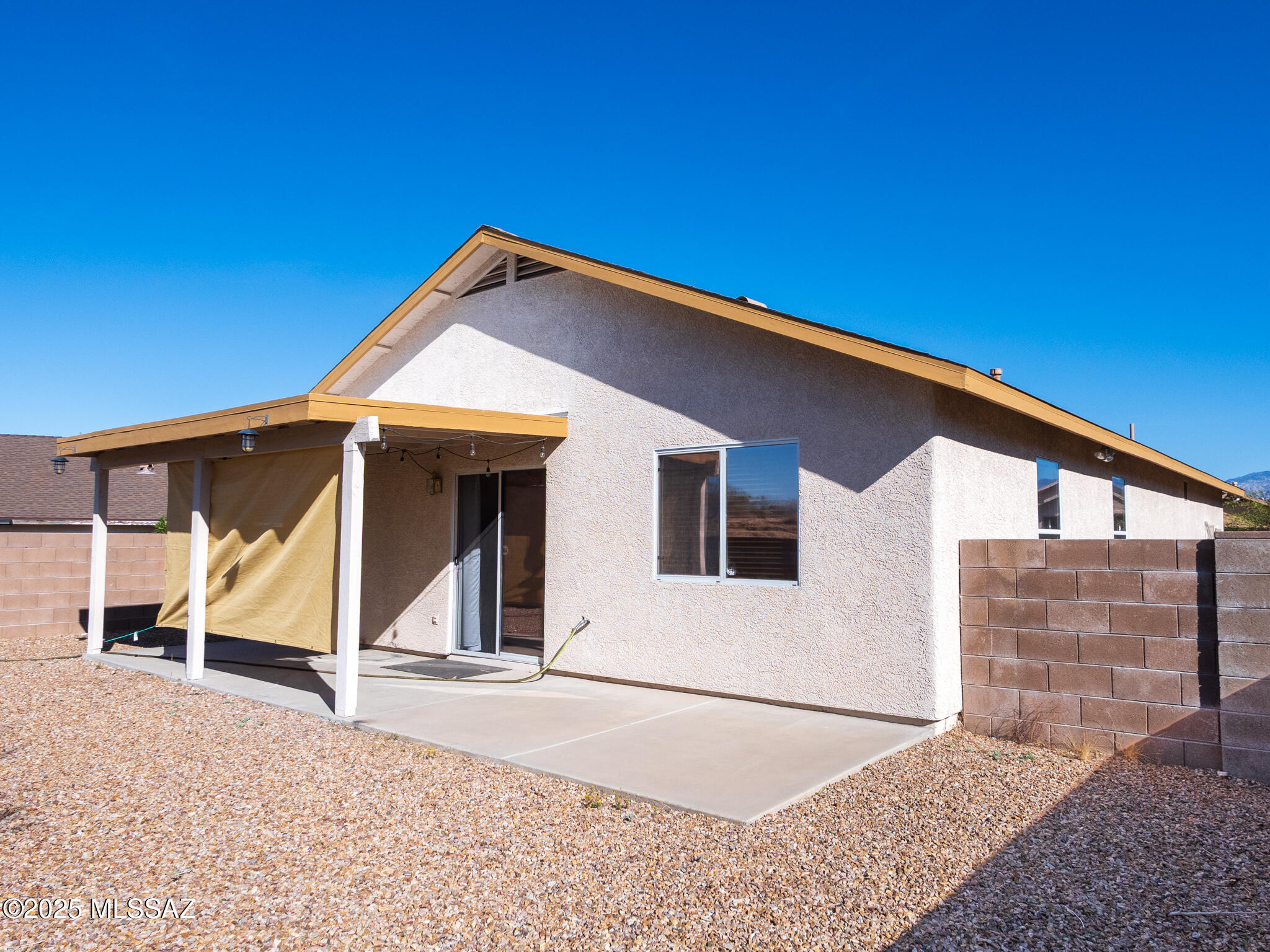 Mirabella (1-102) - Residential Lease