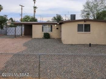 Remodeled 3 bedroom 2 bath New AC unit Designer carpet and paint. Beautiful flooring close to shopping.   Open Floor Plan.  This home also comes with a $1,500.00 Appliance Package that can be used for  Stove , Refrigerator or Washer Dryer.