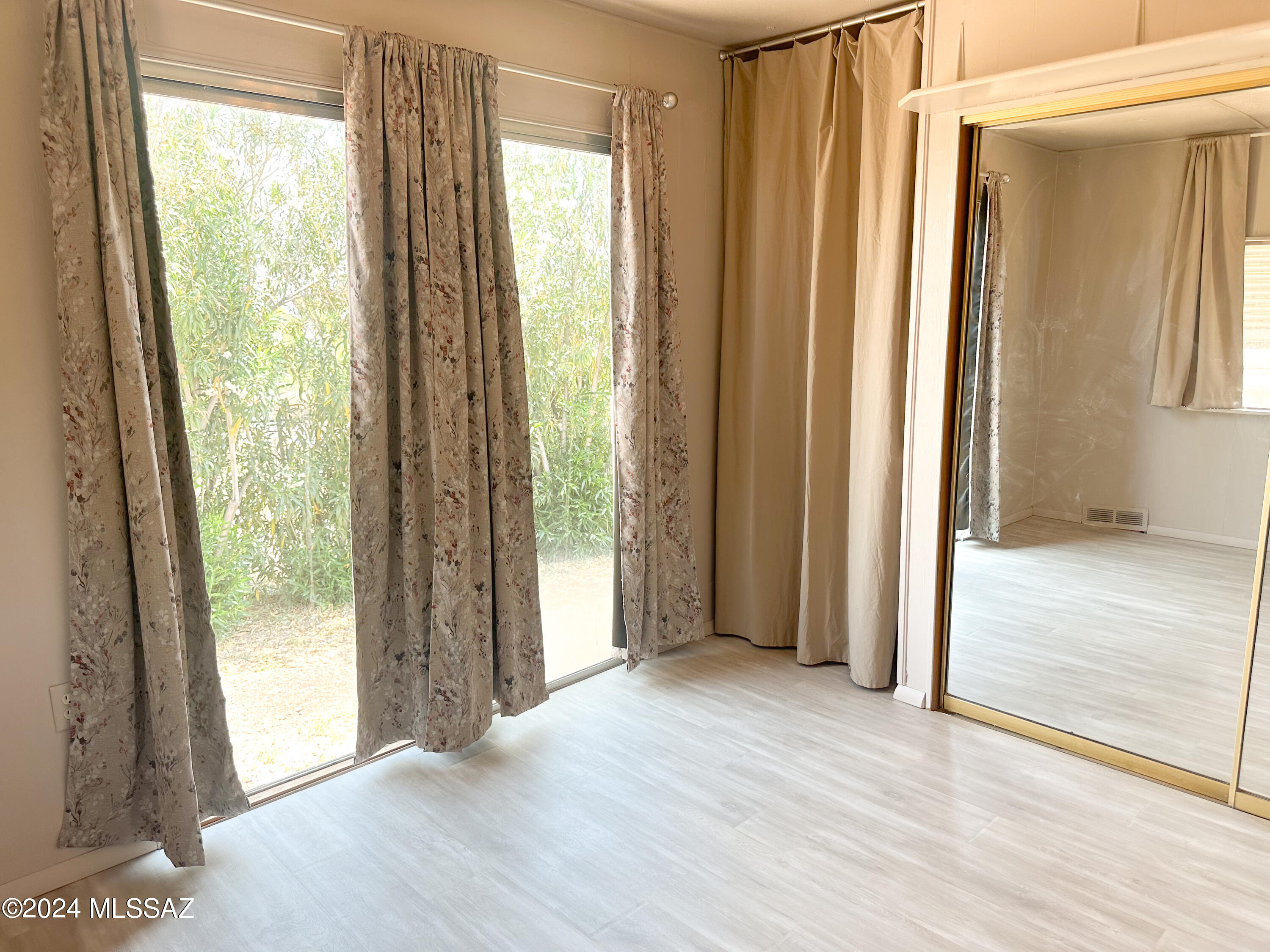 Mescal Lakes - Residential