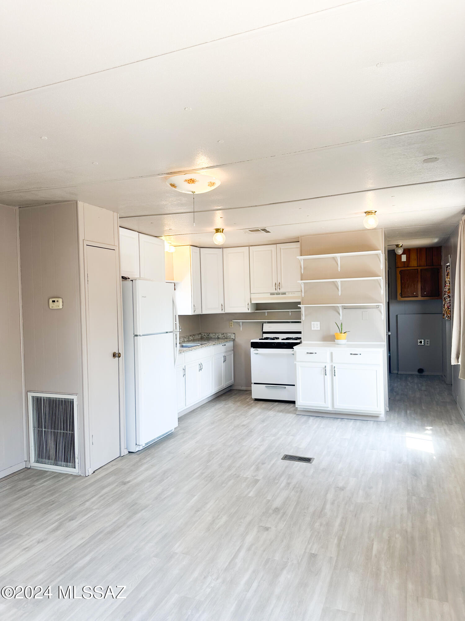 Mescal Lakes - Residential