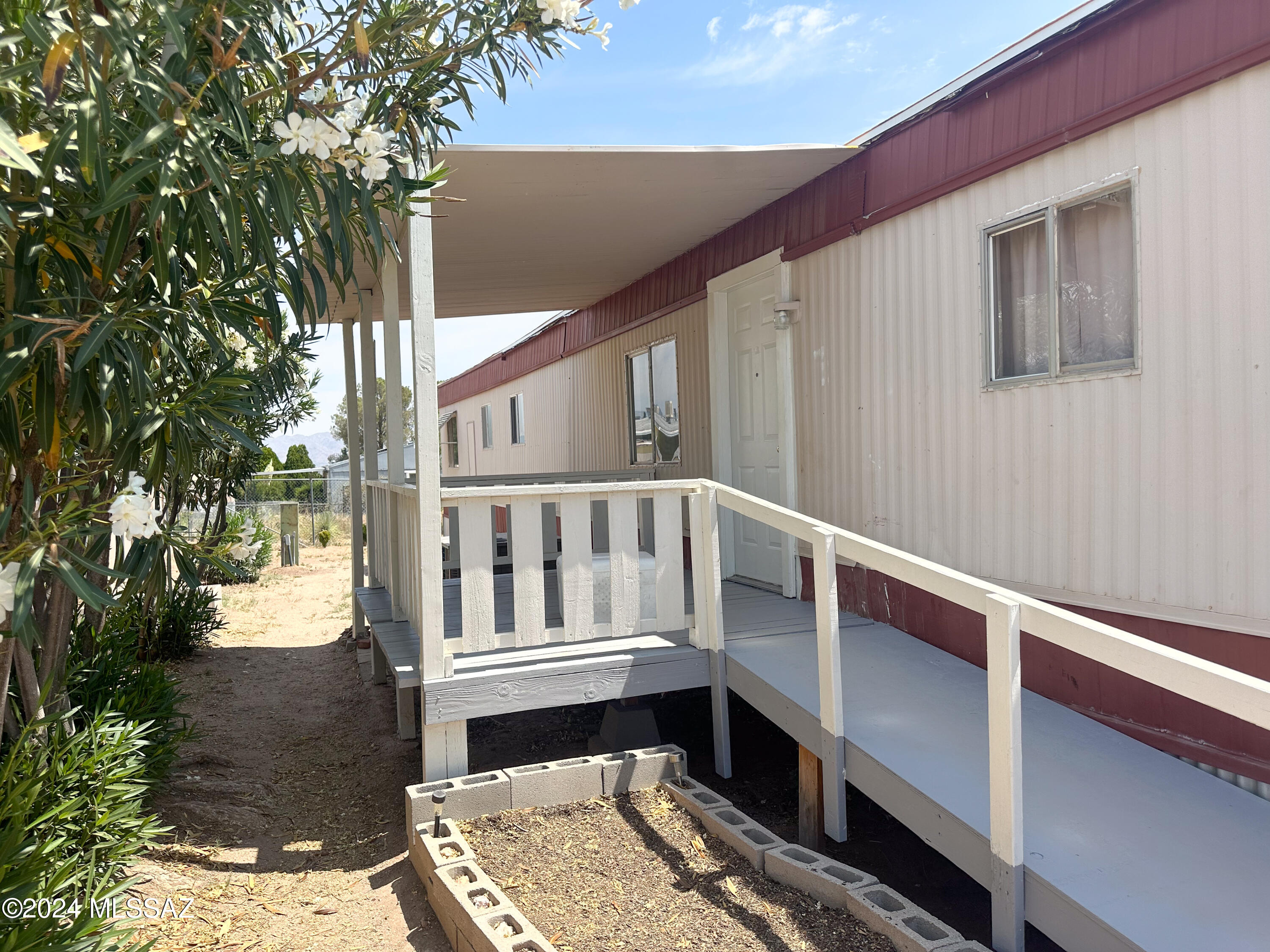Mescal Lakes - Residential