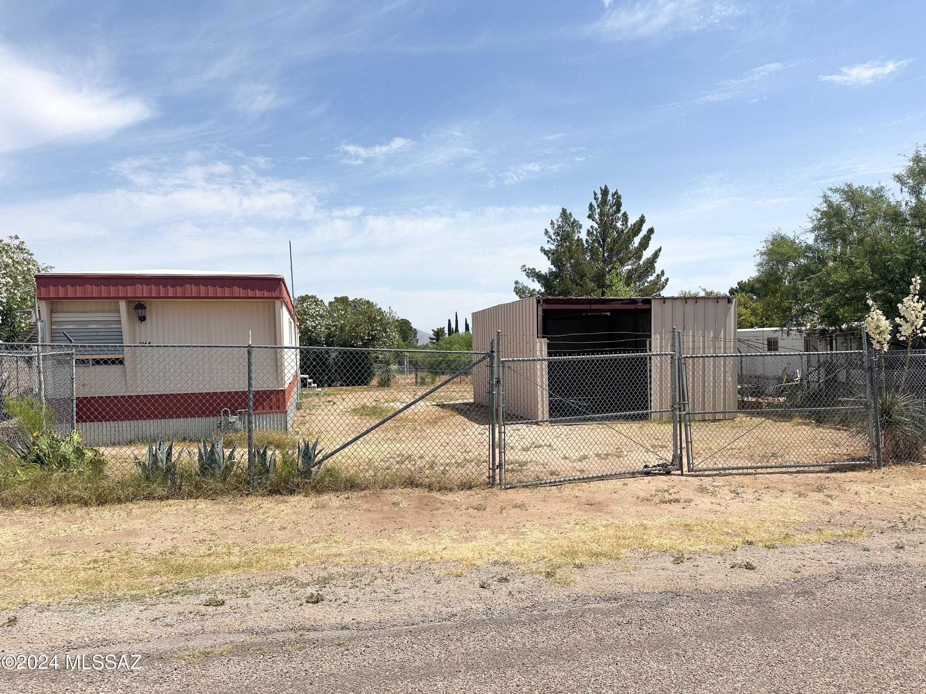 Mescal Lakes - Residential