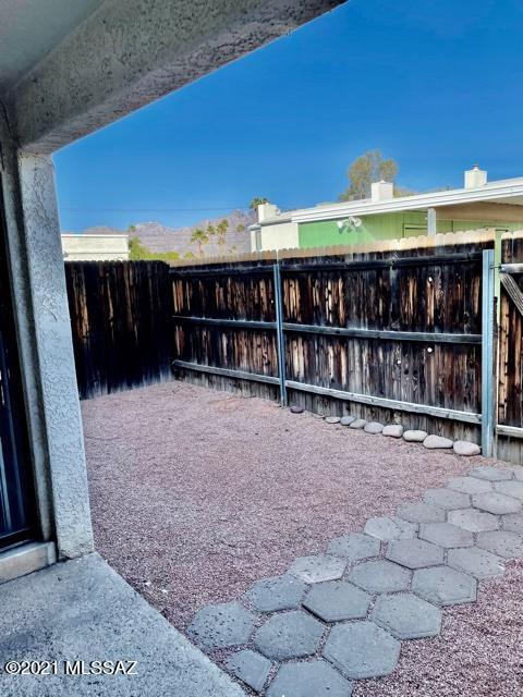 Western Winds Townhouses (1-37) - Residential