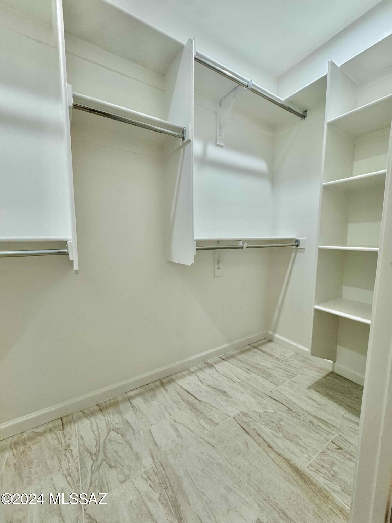 Kino Meadows (1-128) - Residential