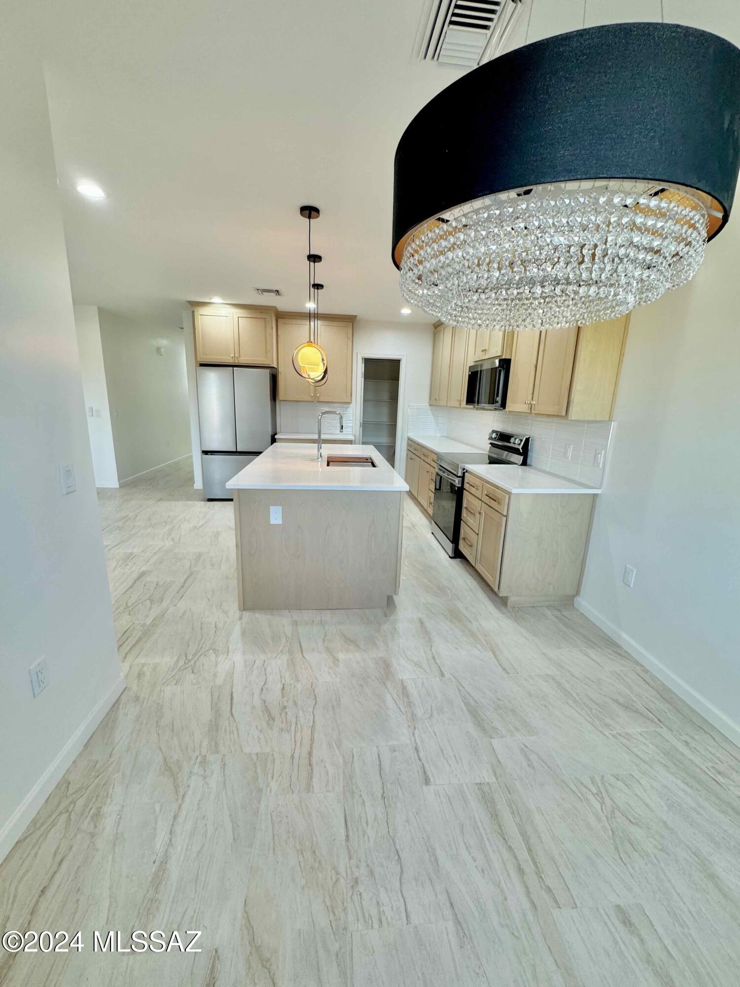 Kino Meadows (1-128) - Residential