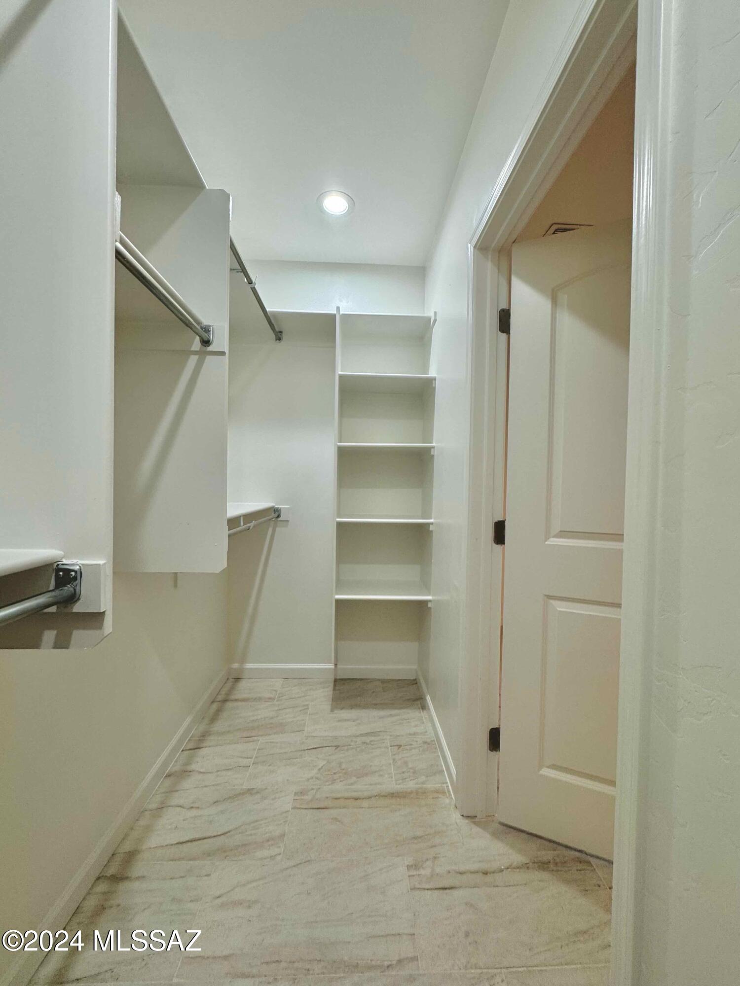 Kino Meadows (1-128) - Residential