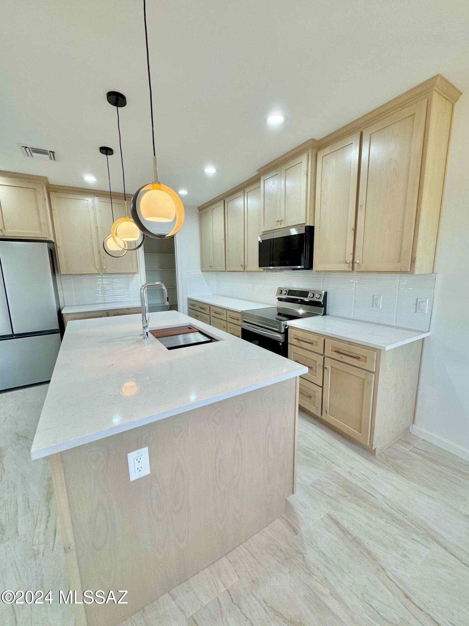 Kino Meadows (1-128) - Residential