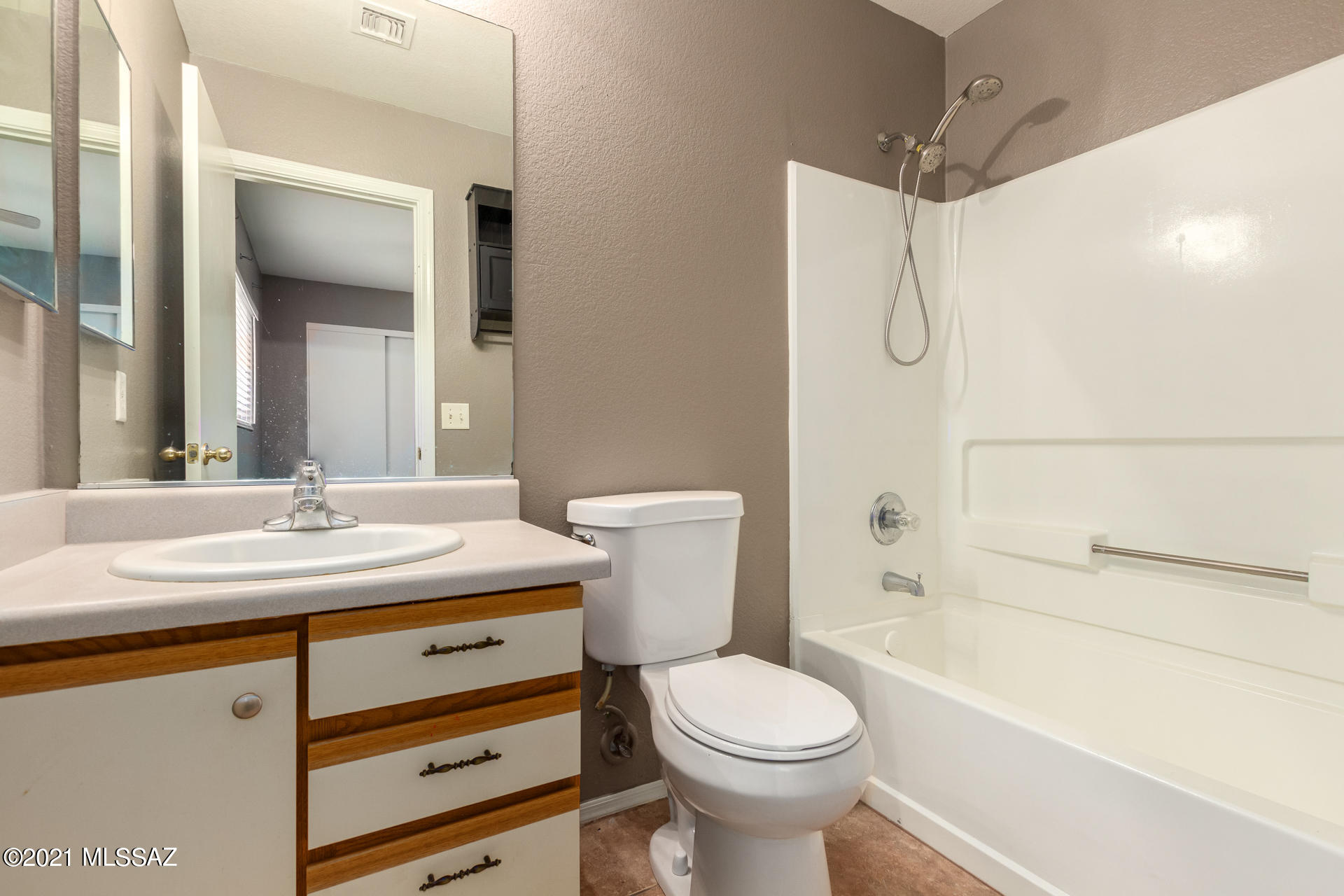 Oakview at Midvale Park (75-242) - Residential