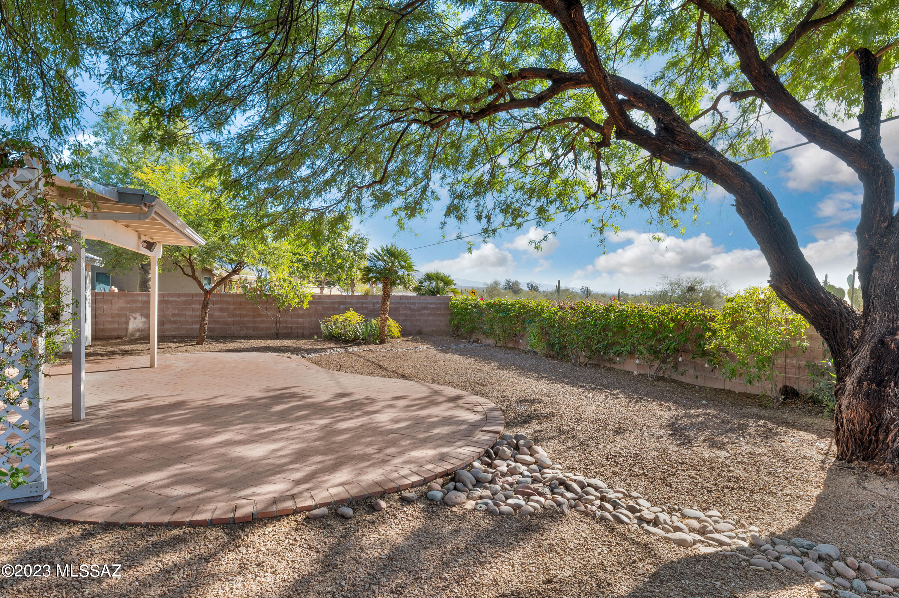 Linda Vista Terrace(1-102) - Residential